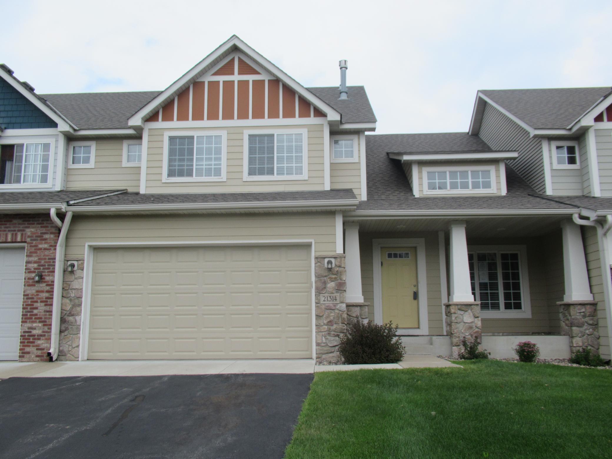 21314 Hytrail Circle Property Photo