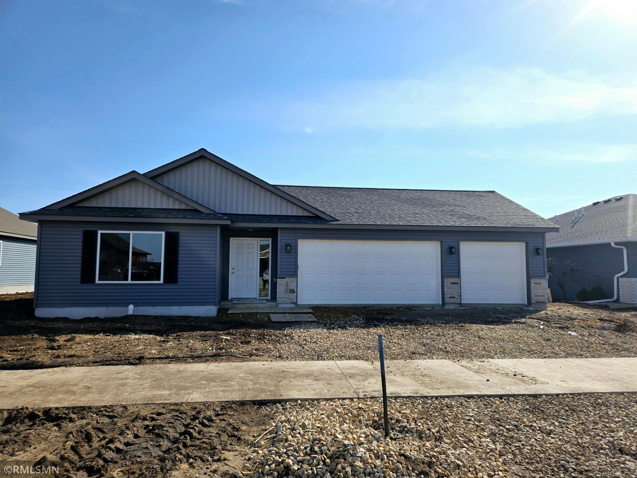 2007 Essler Drive Property Photo 1