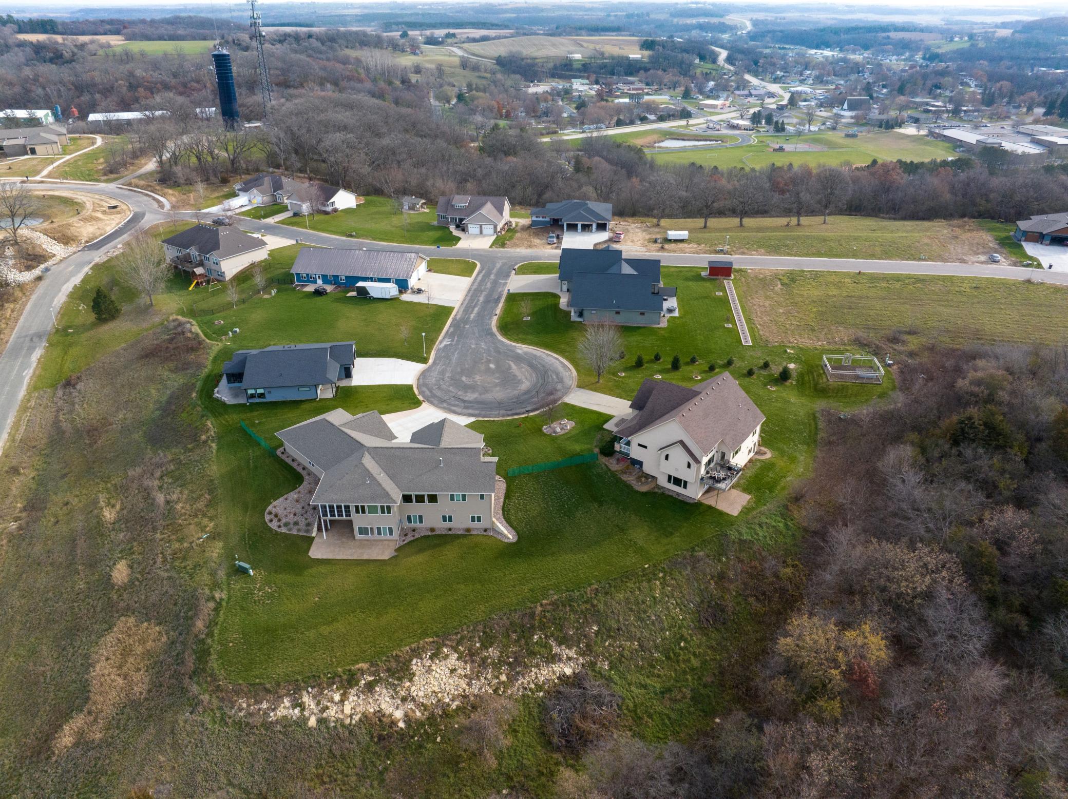 1013 Overlook Drive Property Photo 4