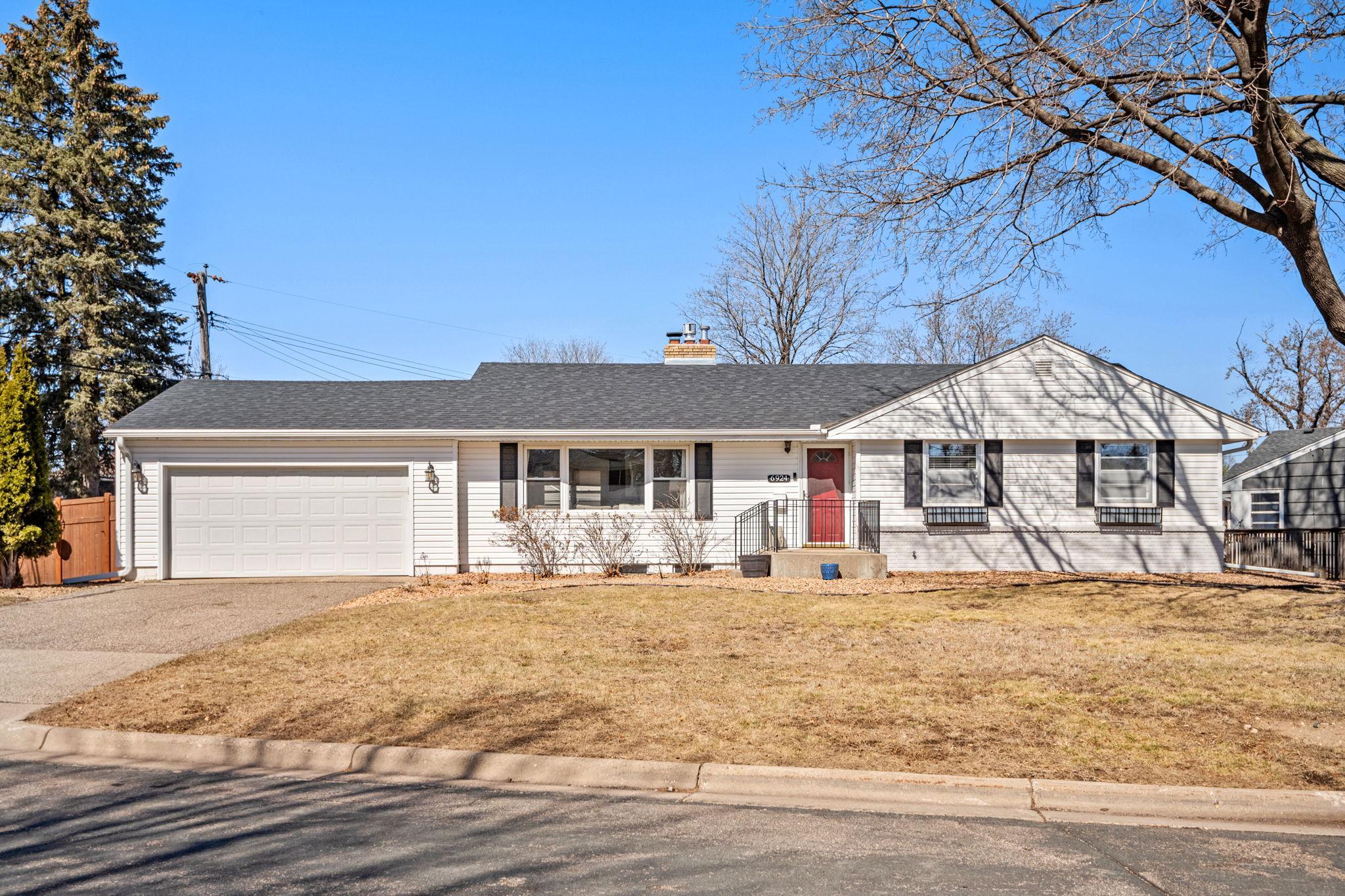 6924 Southdale Road Property Photo 1