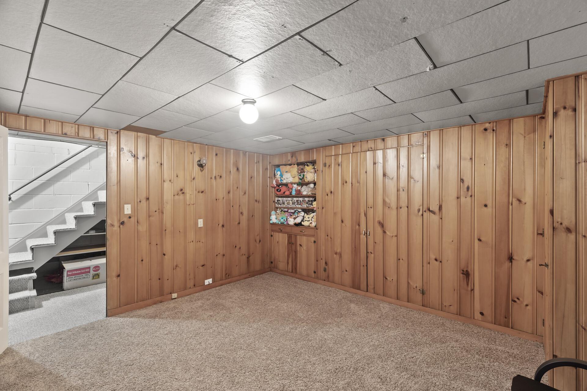4625 Oliver Avenue Property Photo 13