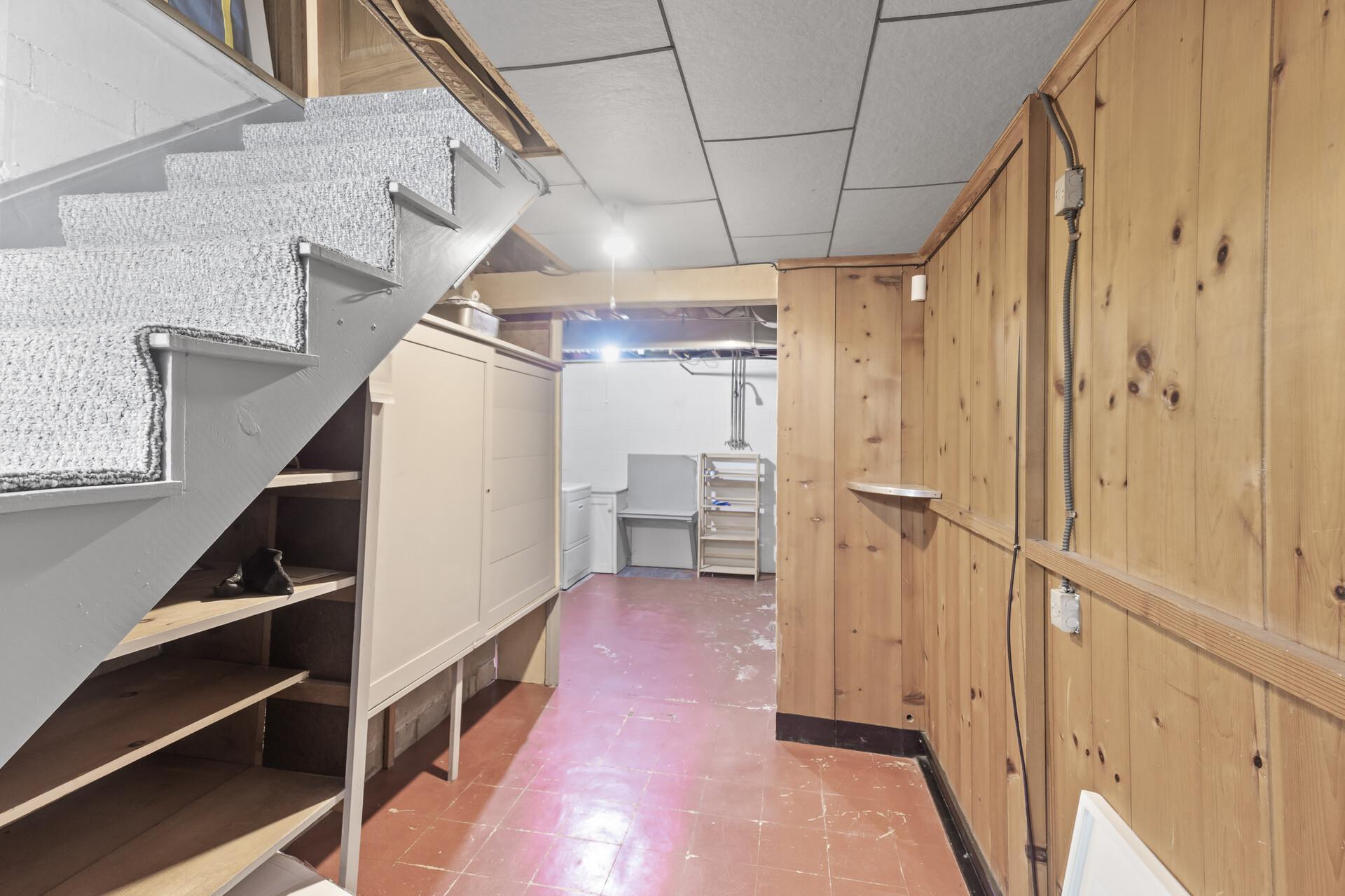 4625 Oliver Avenue Property Photo 14