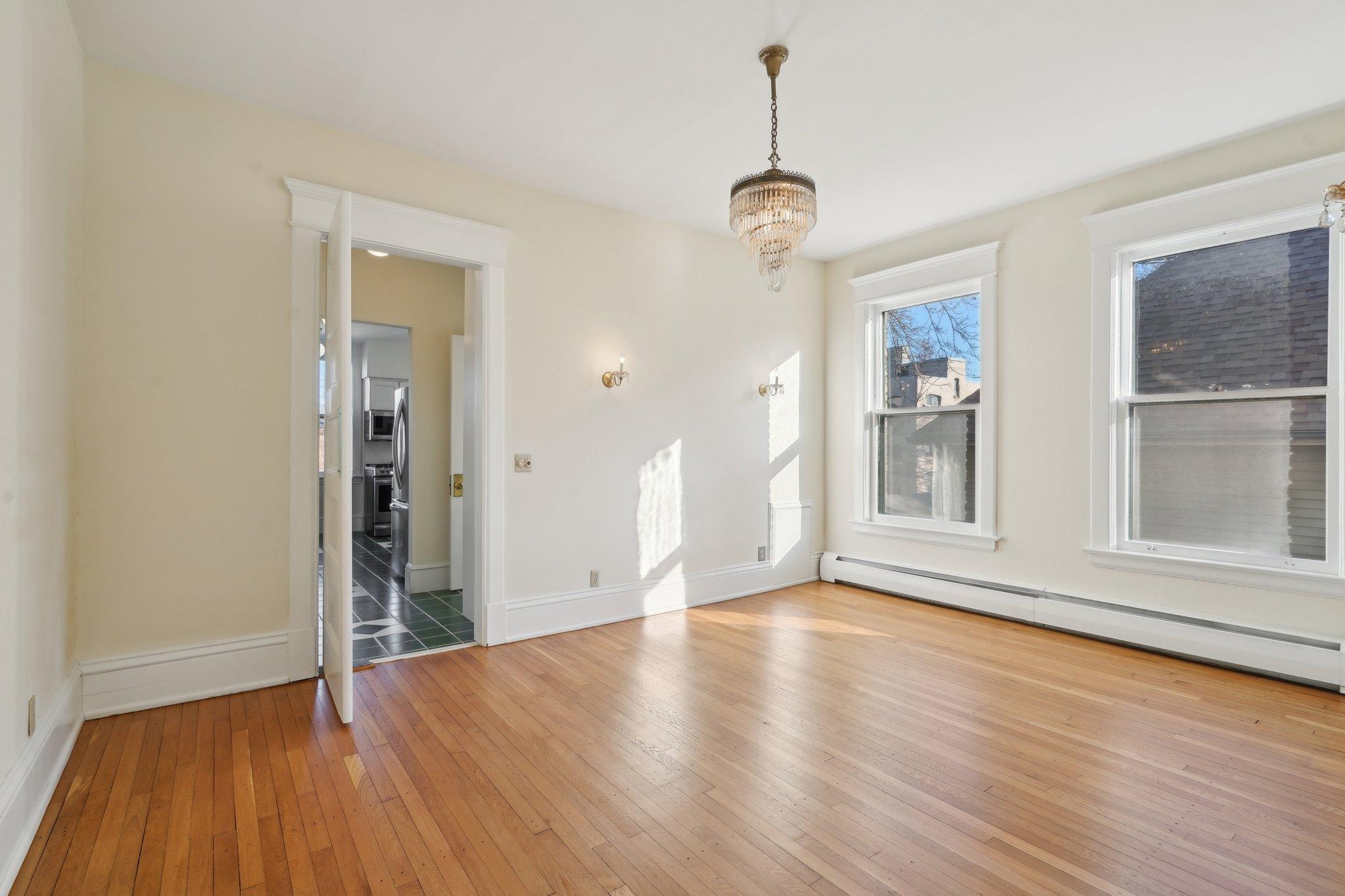 647 Lincoln Avenue 4 Property Photo 13