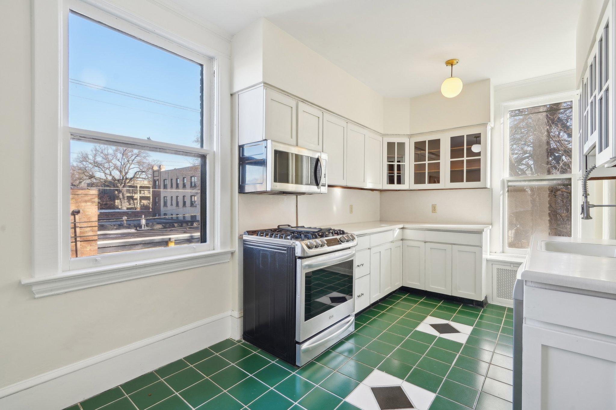 647 Lincoln Avenue 4 Property Photo 16