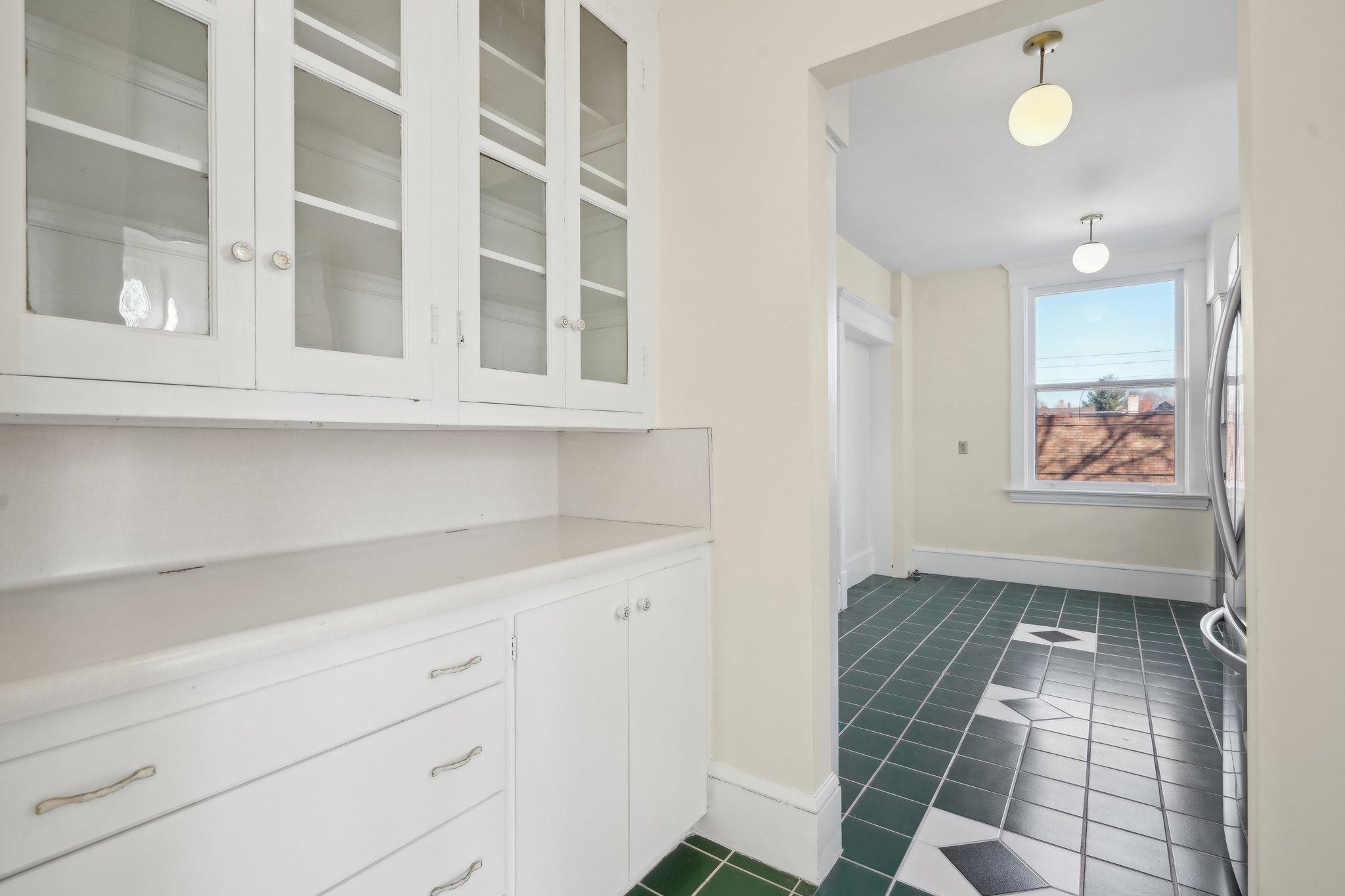 647 Lincoln Avenue 4 Property Photo 18