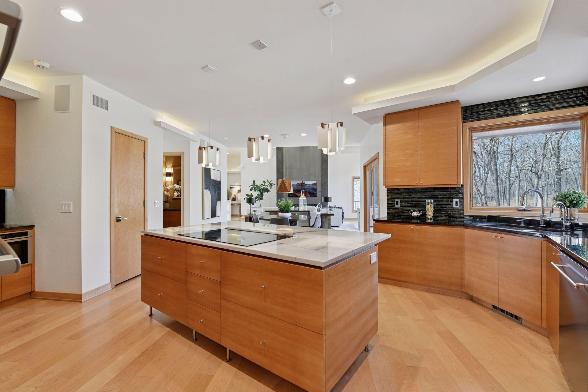 6420 Thornberry Curve Property Photo 12