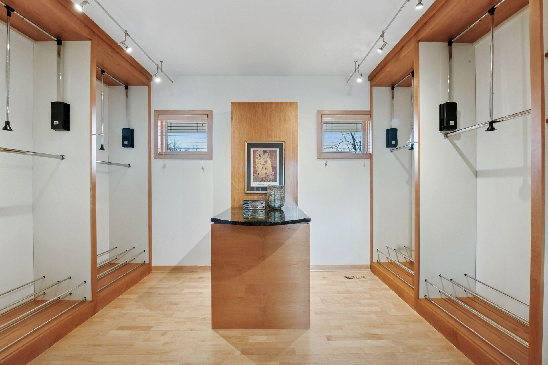 6420 Thornberry Curve Property Photo 30