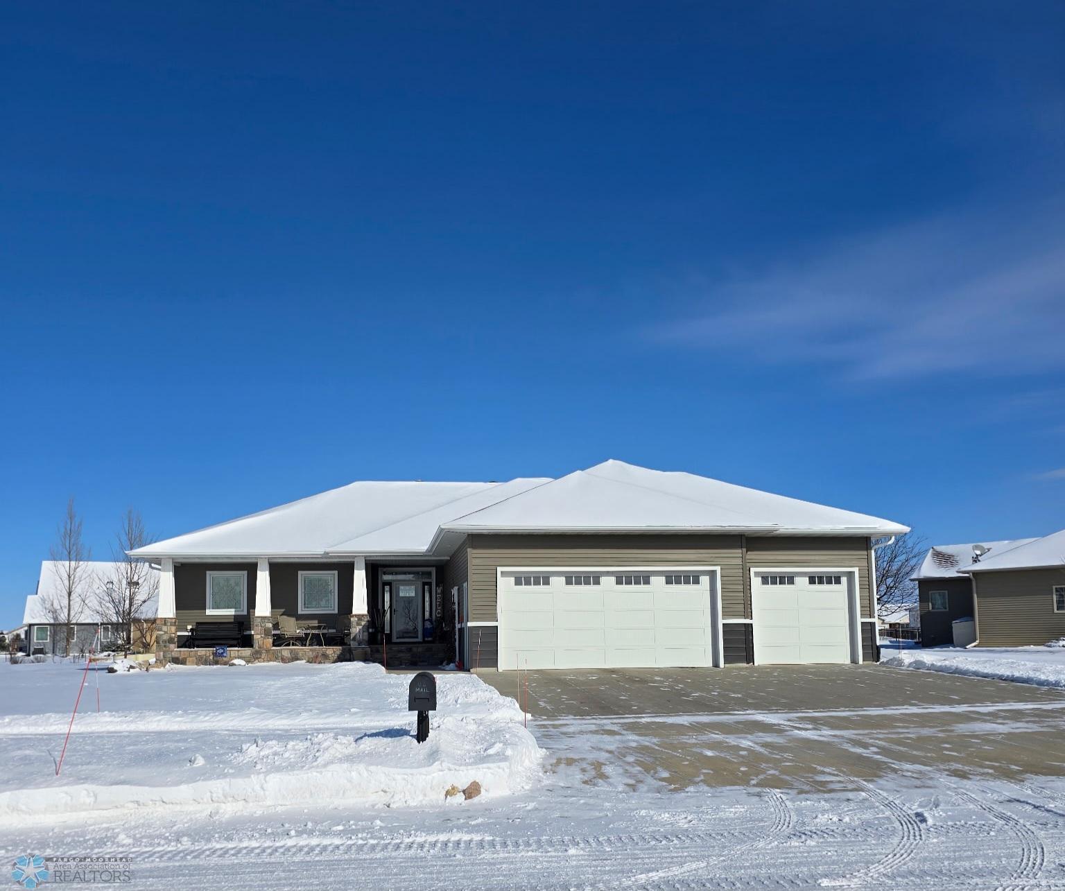 831 SUNSET Drive