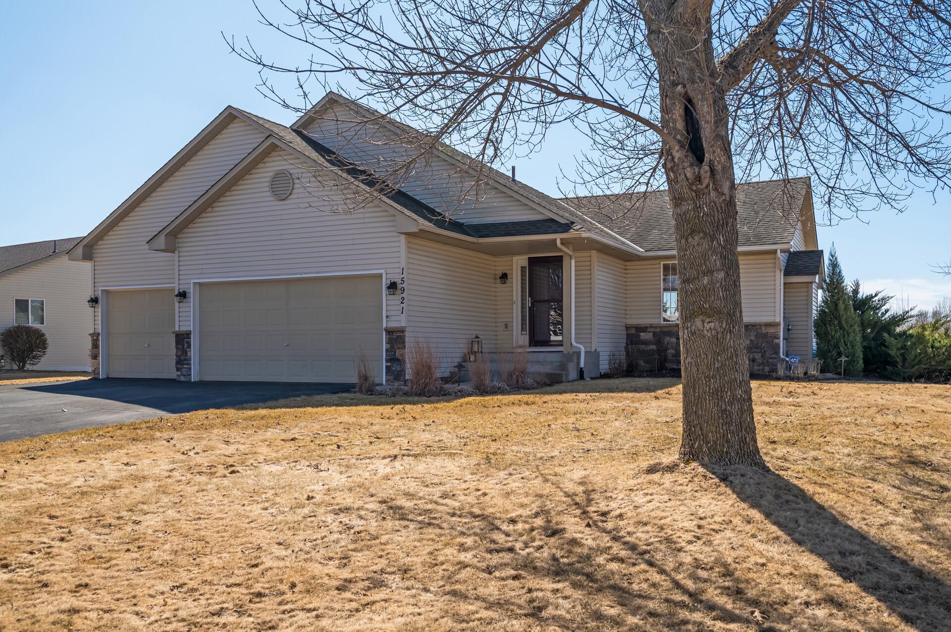 15921 Vale Street Property Photo 1