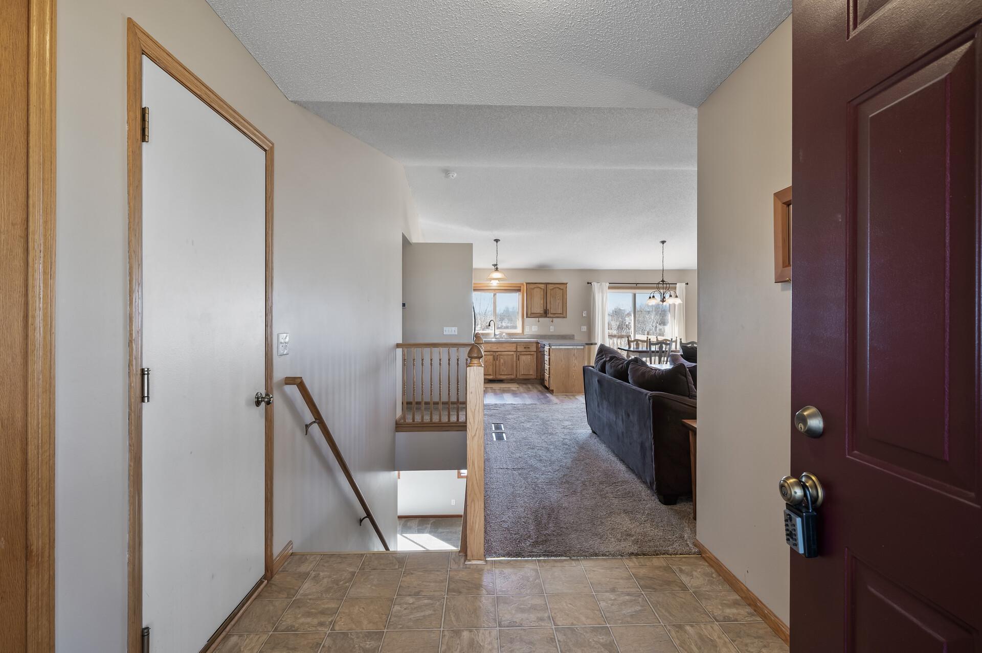 15921 Vale Street Property Photo 4