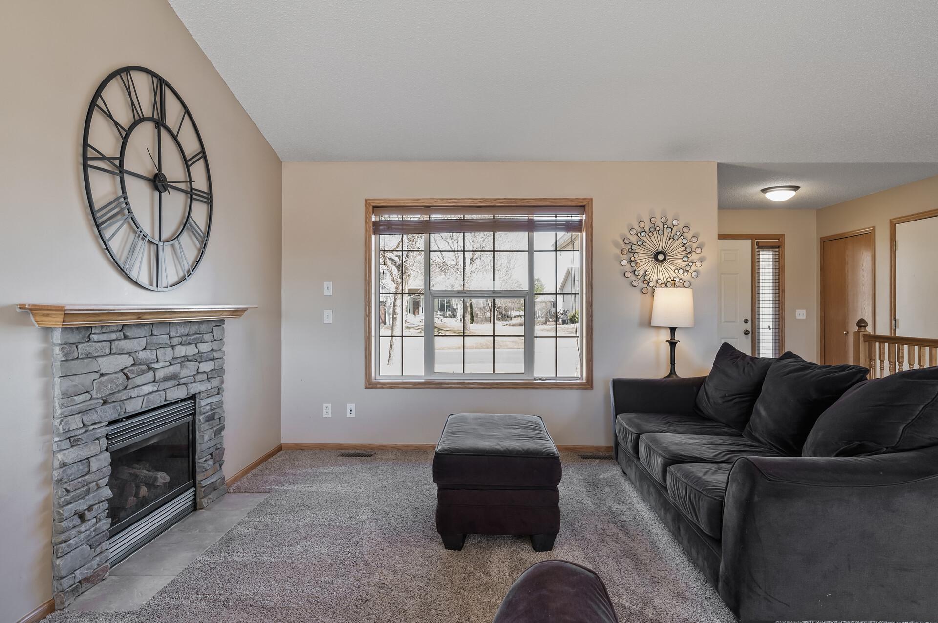 15921 Vale Street Property Photo 7