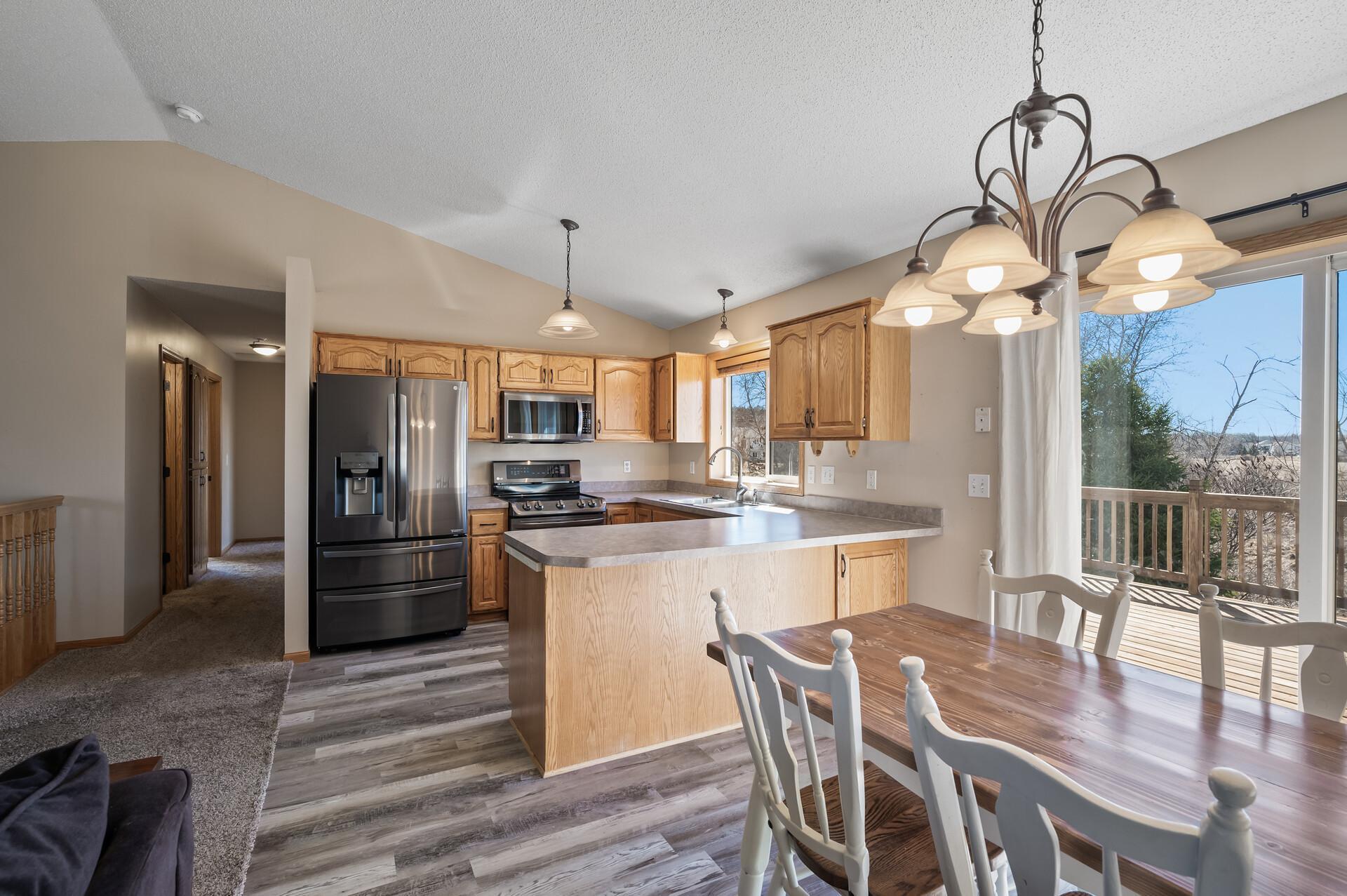 15921 Vale Street Property Photo 12