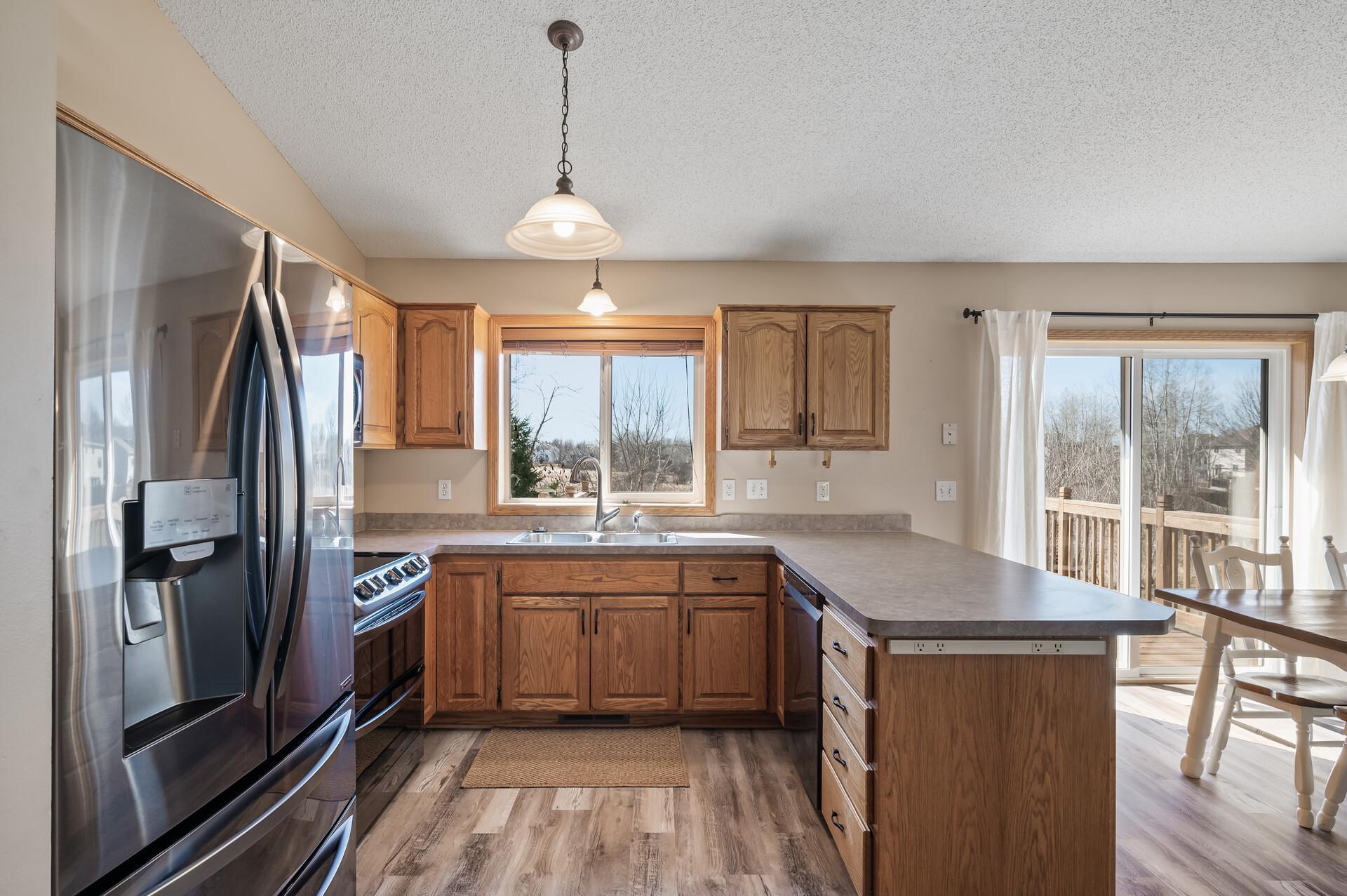 15921 Vale Street Property Photo 13