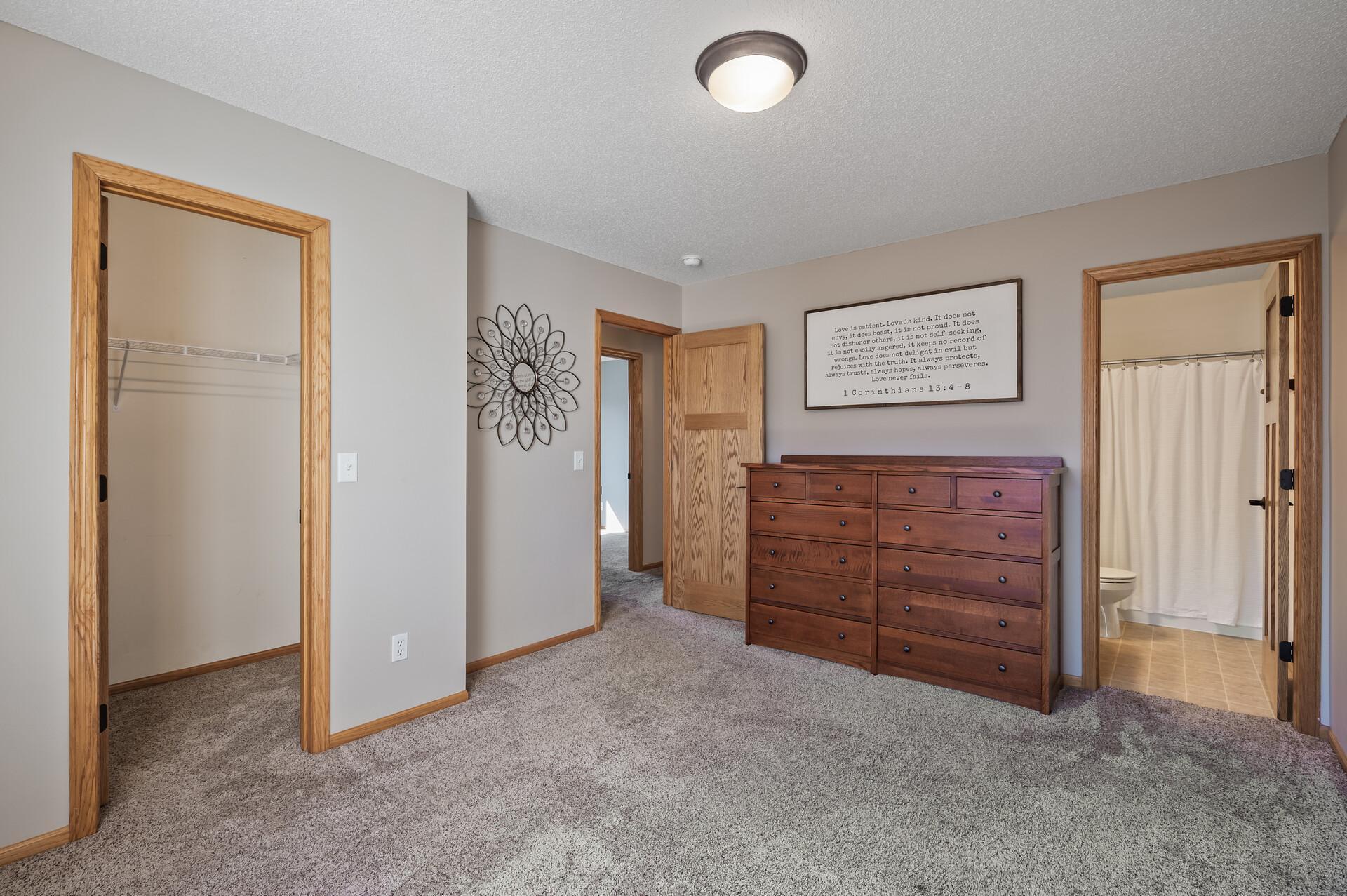 15921 Vale Street Property Photo 21