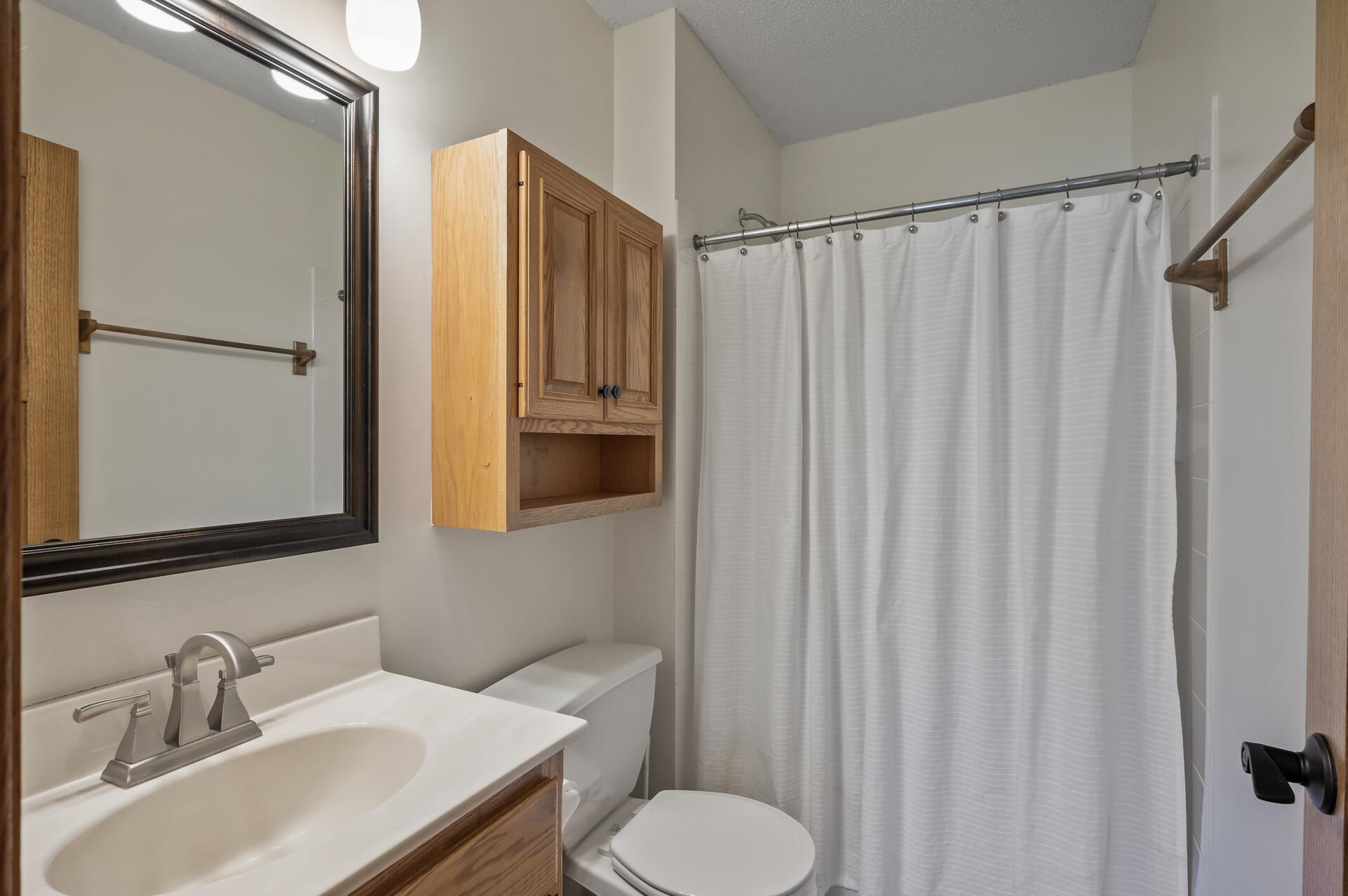 15921 Vale Street Property Photo 22