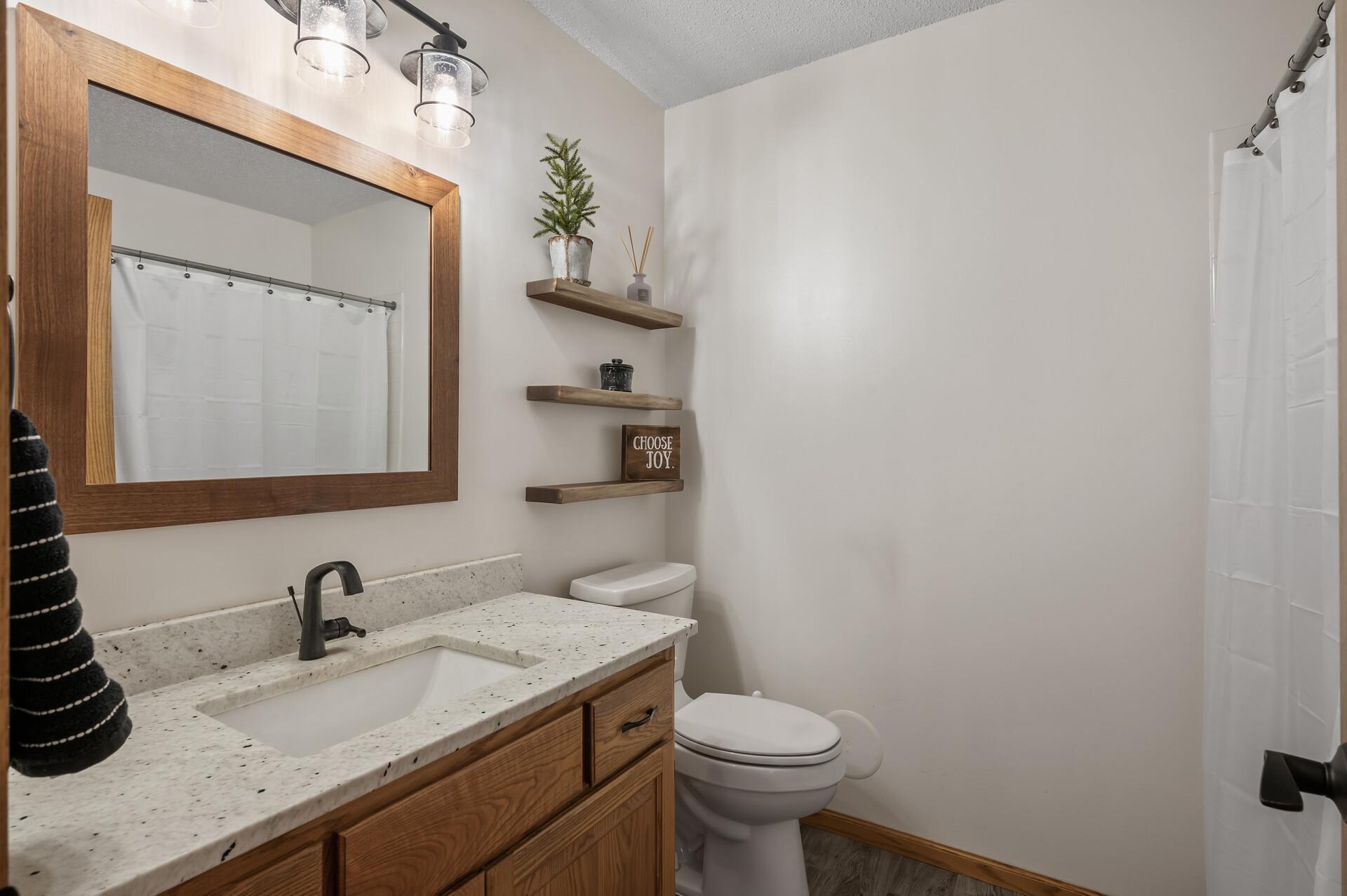 15921 Vale Street Property Photo 31