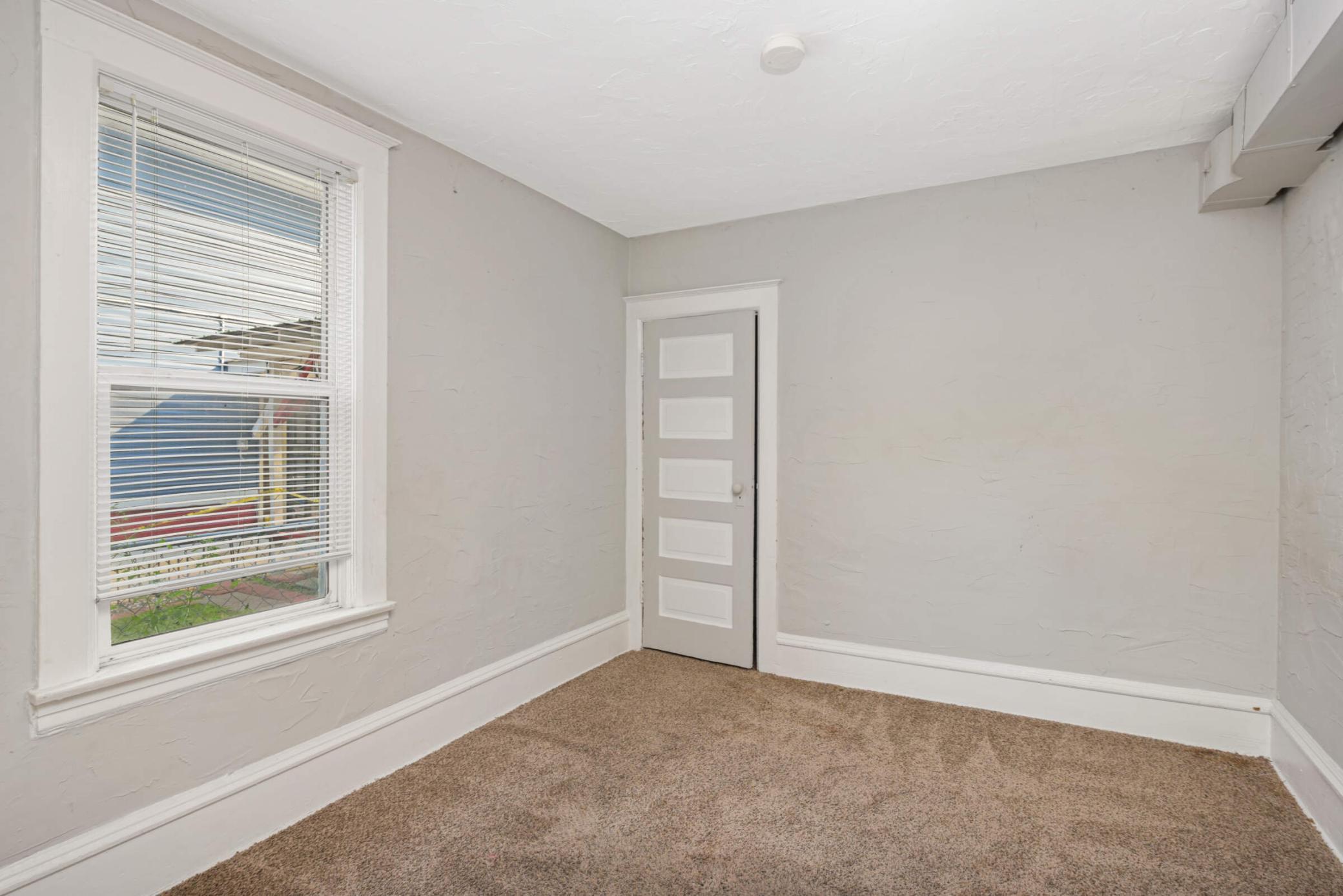 2633 7th Street Property Photo 11