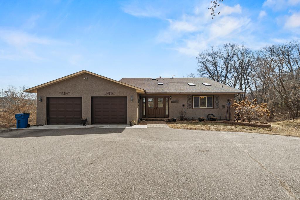 21271 Elk Lake Road Property Photo 1
