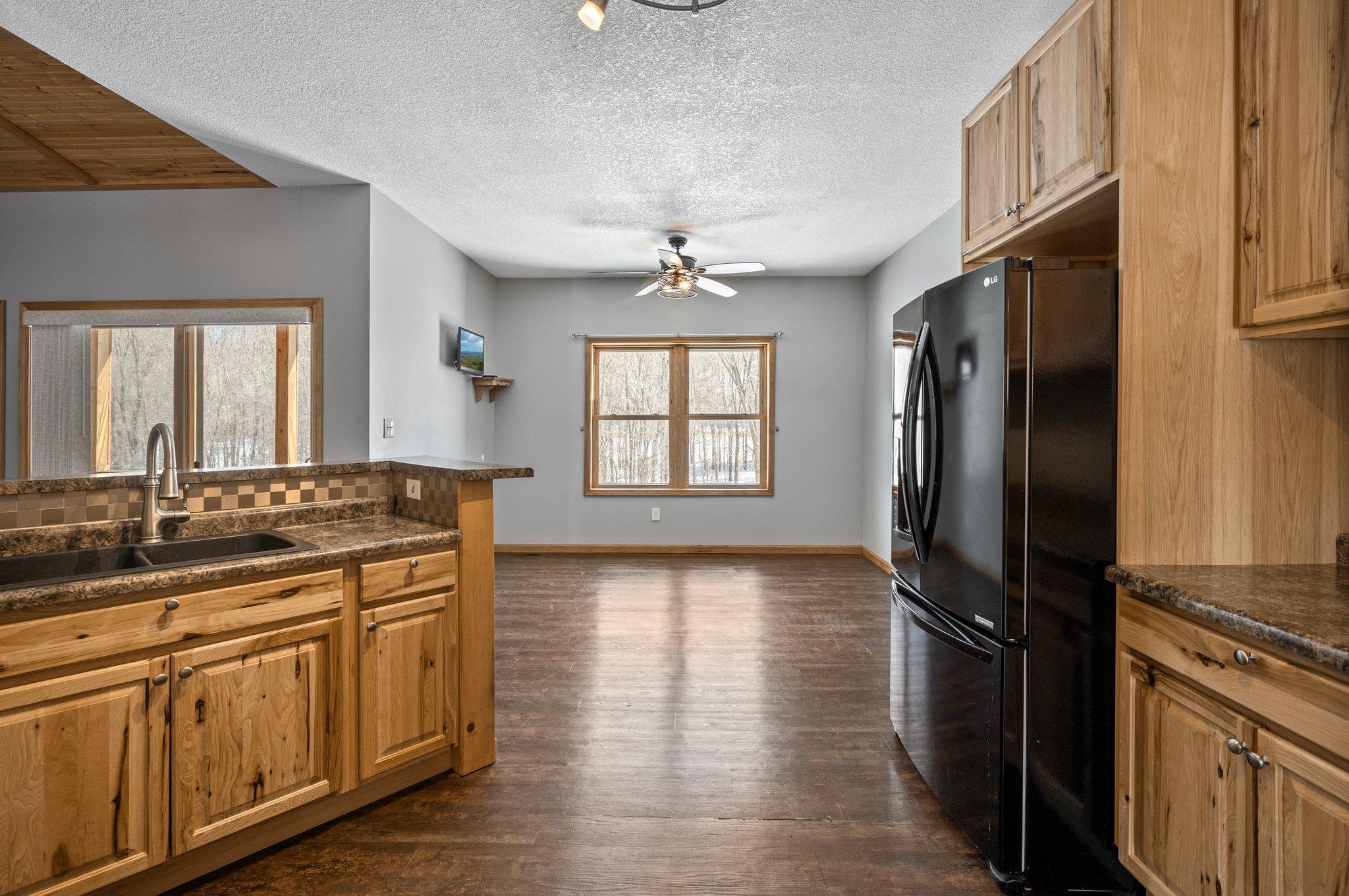 8836 Packard Avenue Property Photo 6