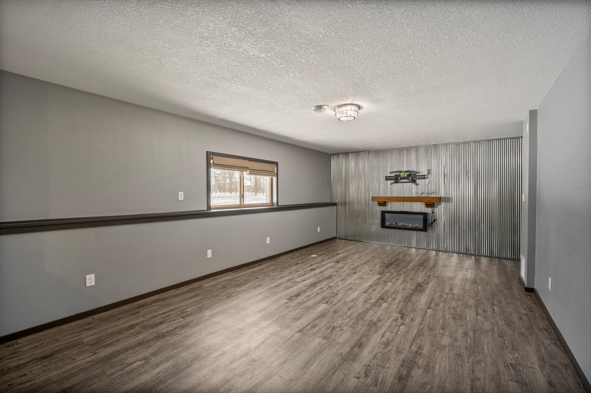 8836 Packard Avenue Property Photo 15