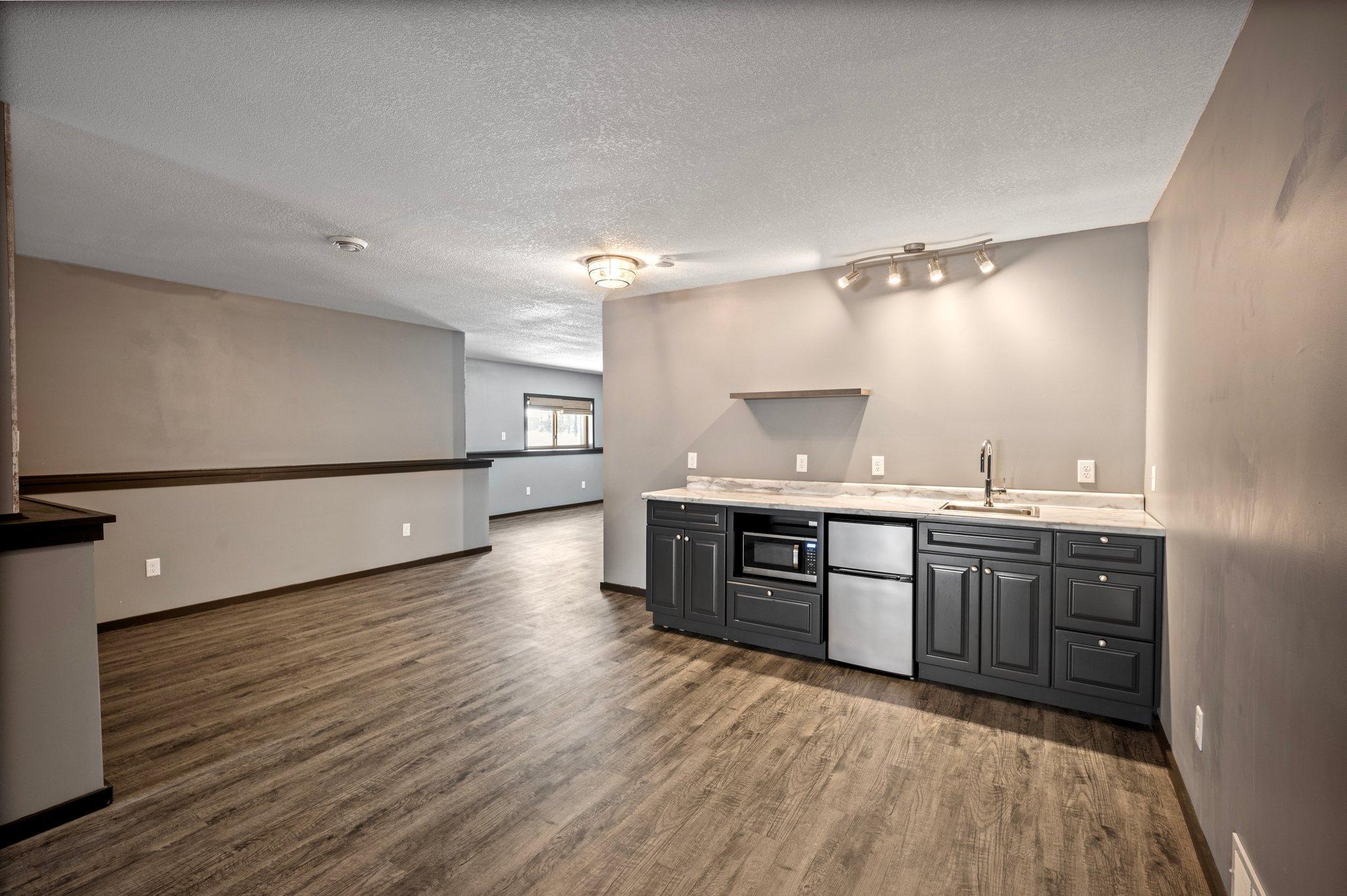 8836 Packard Avenue Property Photo 16