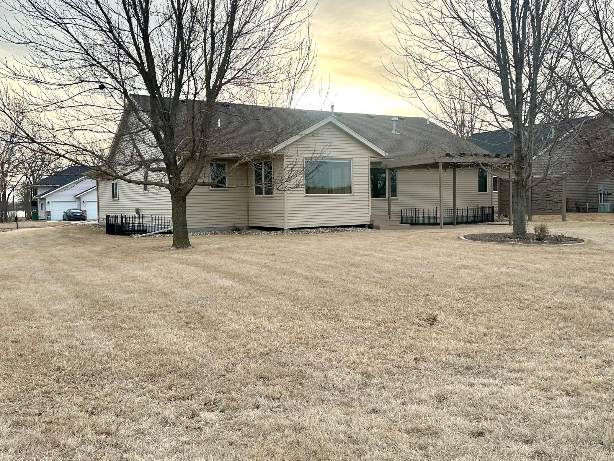 852 Sterling Avenue Property Photo 8