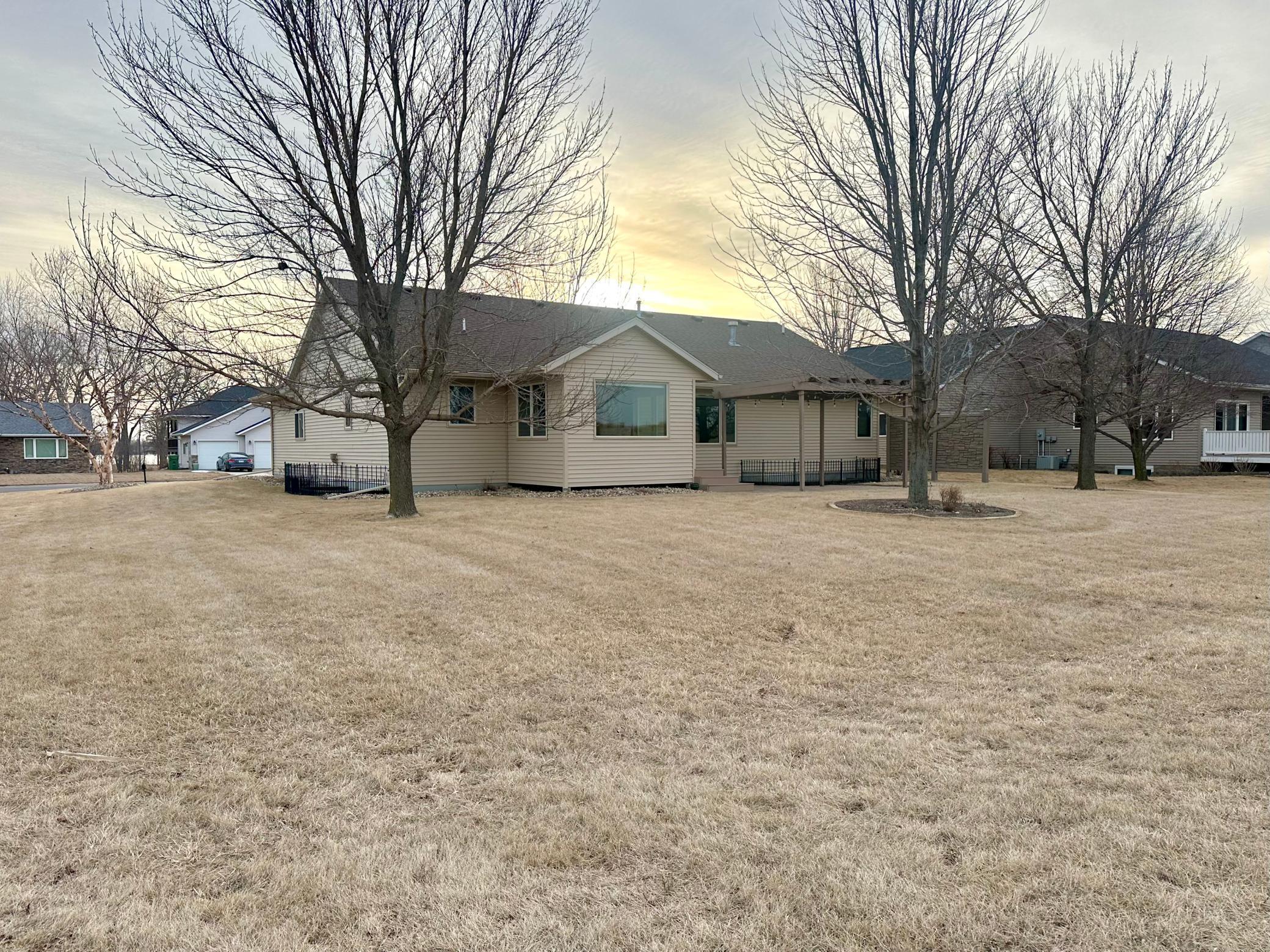 852 Sterling Avenue Property Photo 9