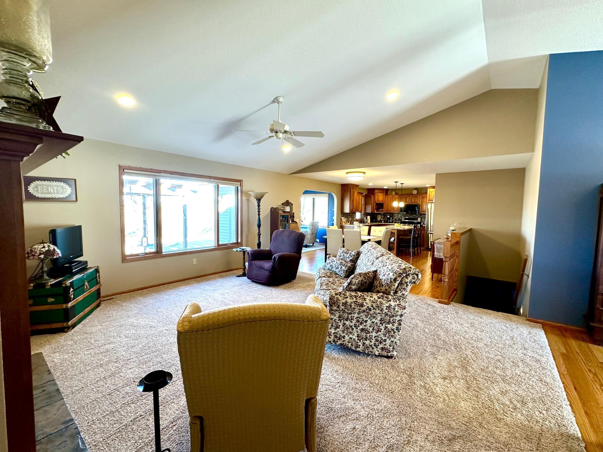 852 Sterling Avenue Property Photo 18
