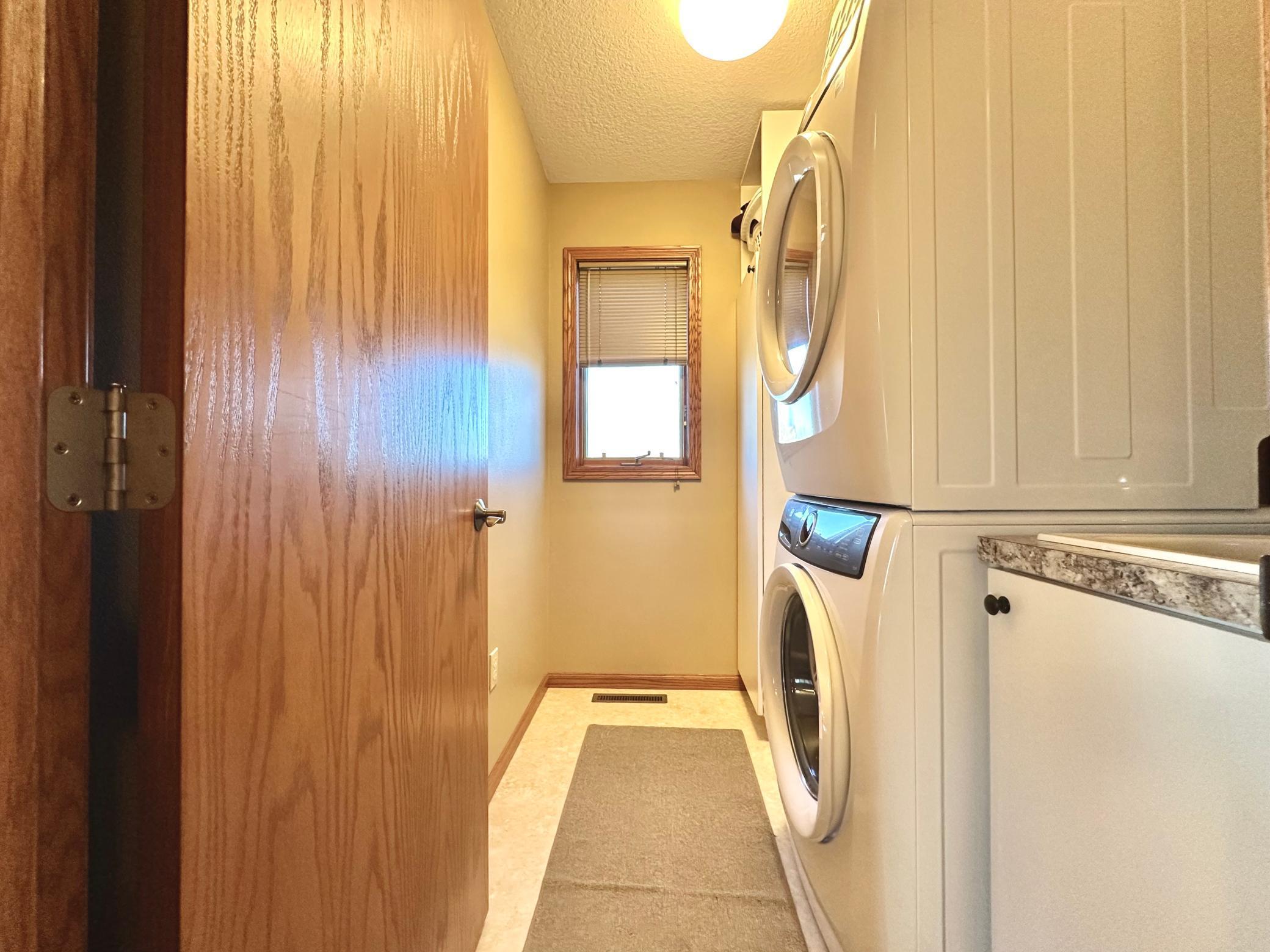 852 Sterling Avenue Property Photo 30