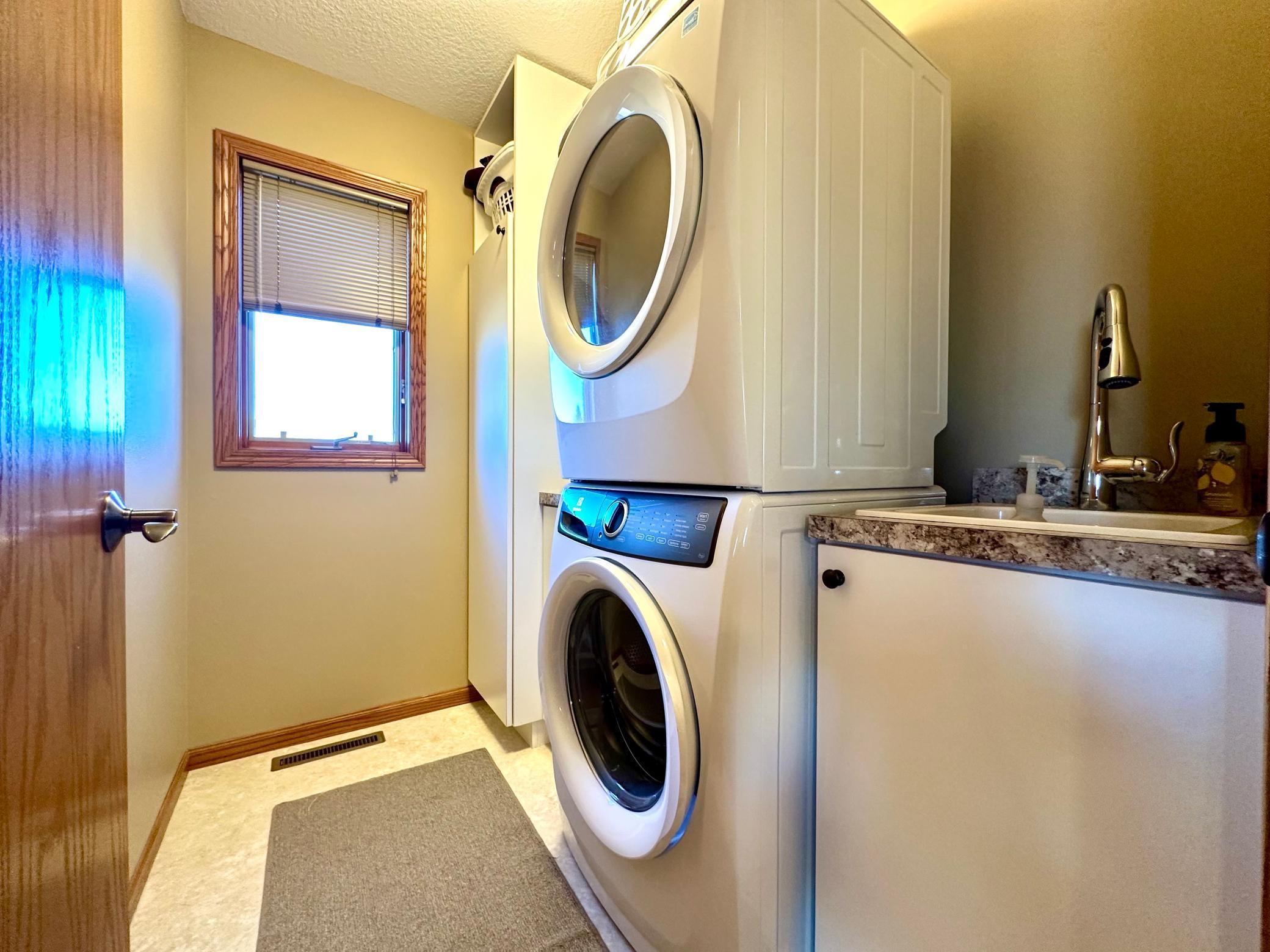 852 Sterling Avenue Property Photo 31
