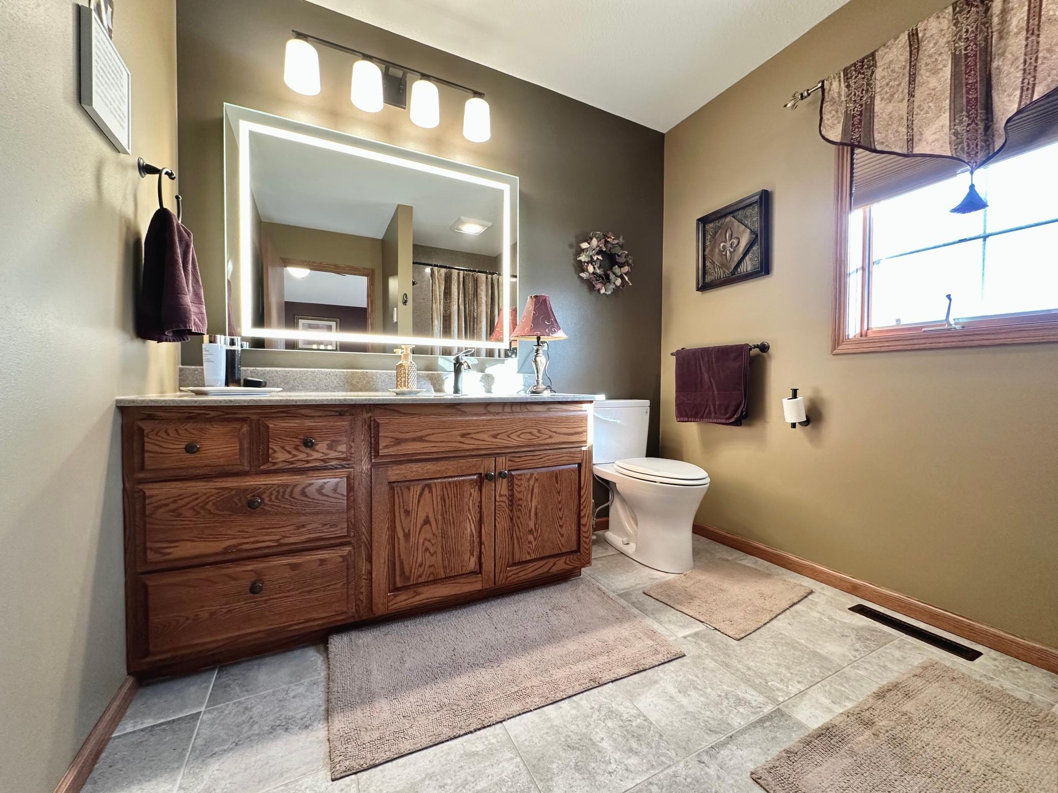 852 Sterling Avenue Property Photo 36