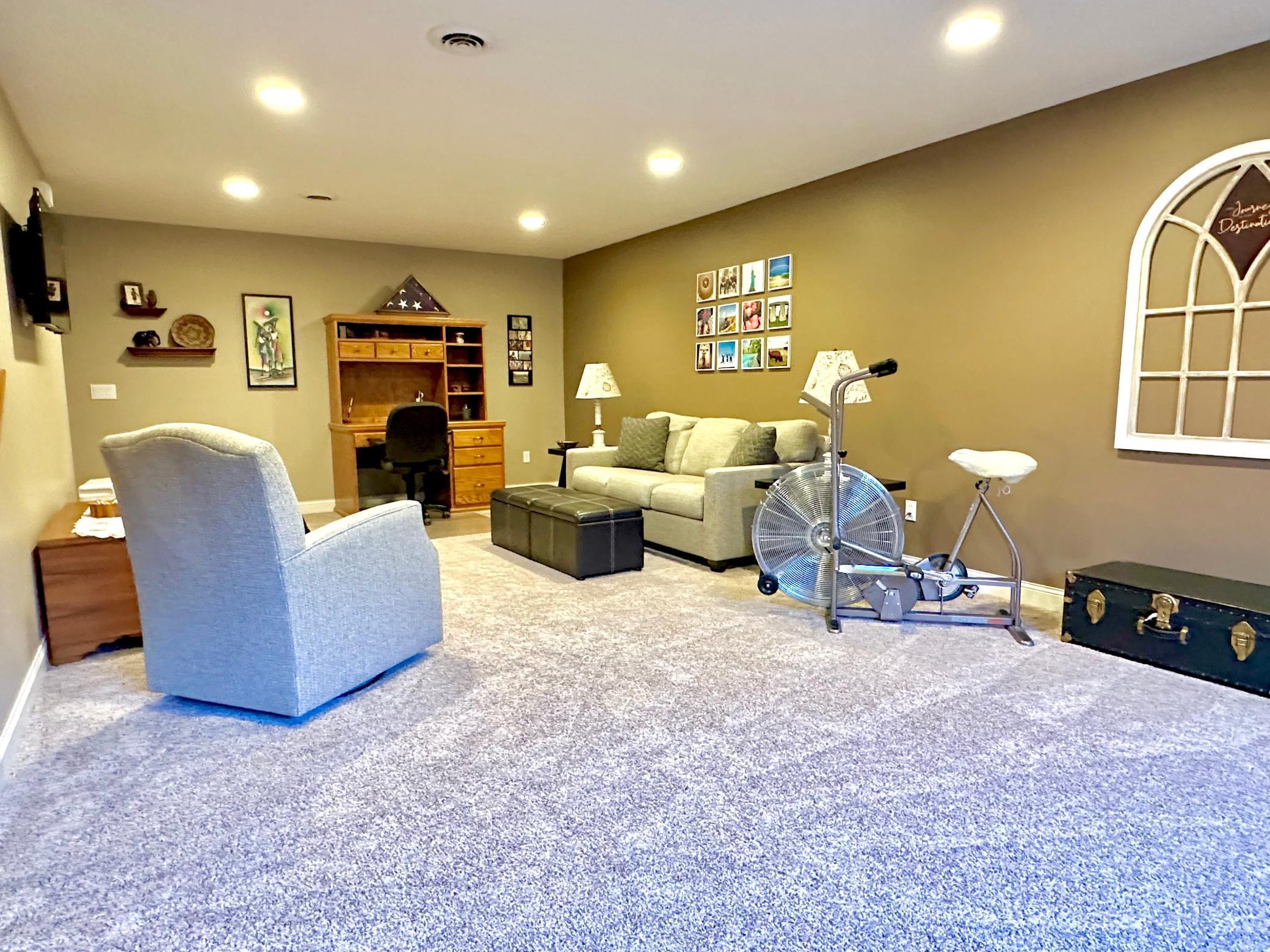 852 Sterling Avenue Property Photo 44