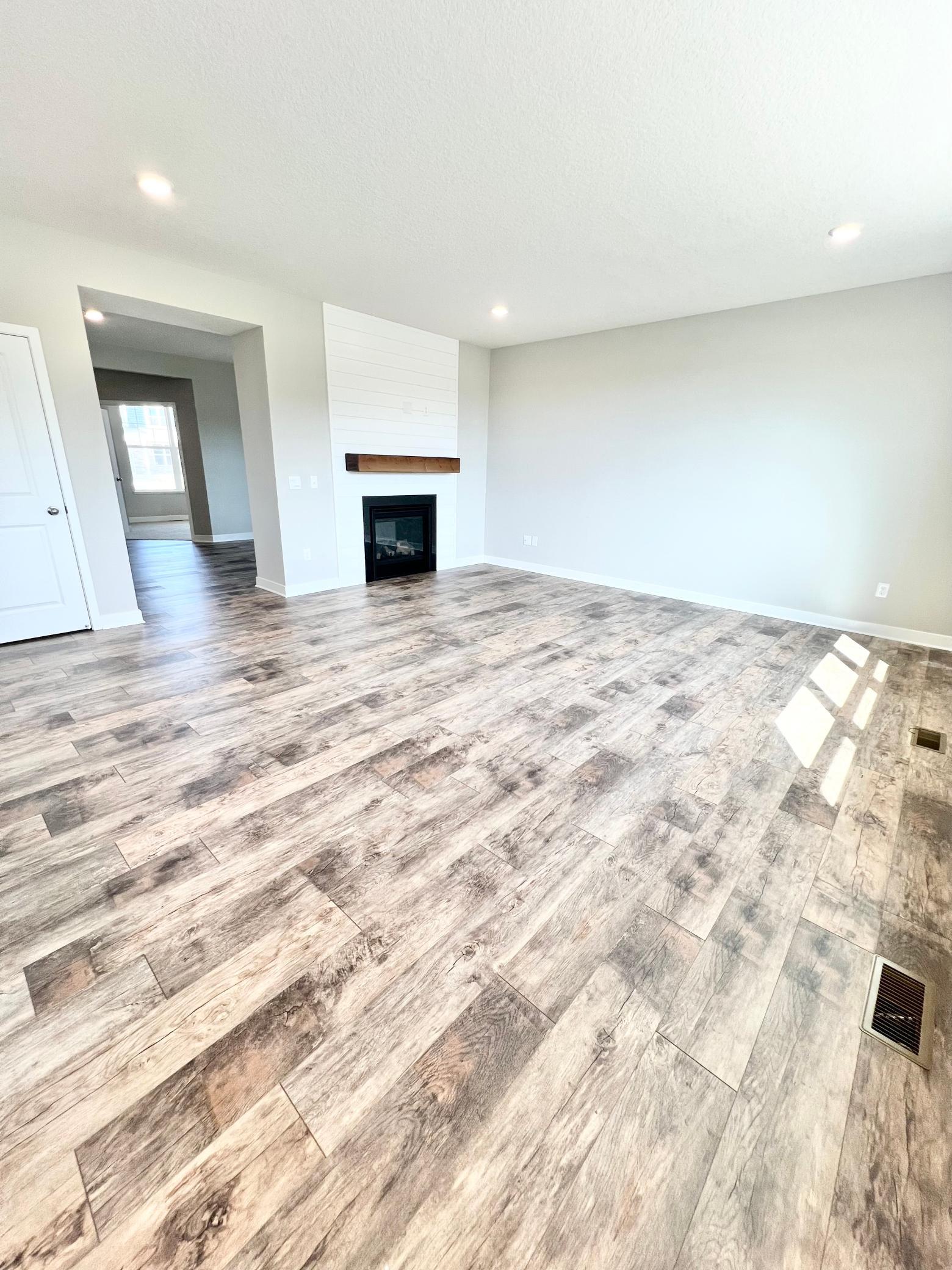 3146 Sunflower Way Property Photo 17