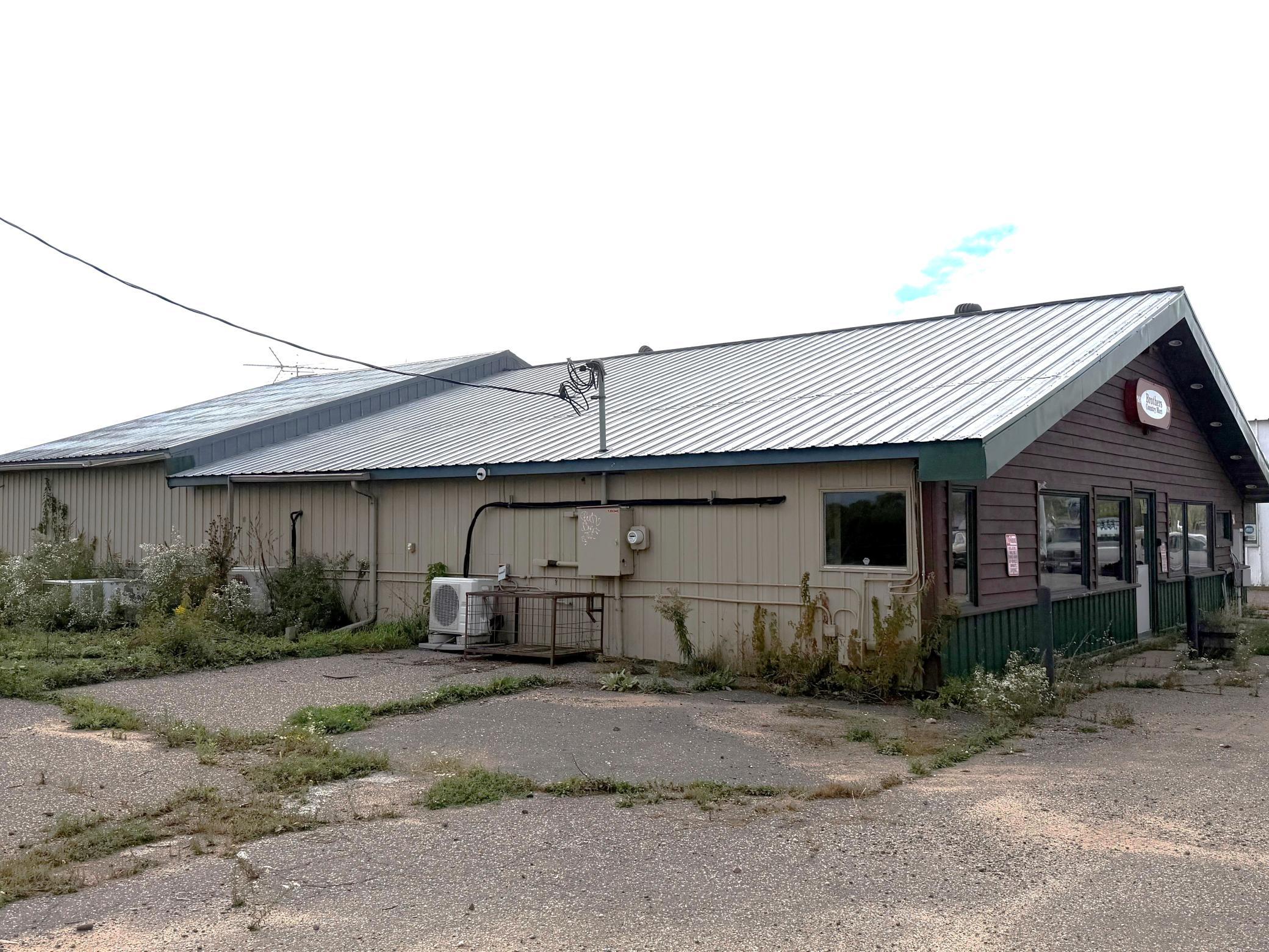 17375 Lake Boulevard Property Photo 4