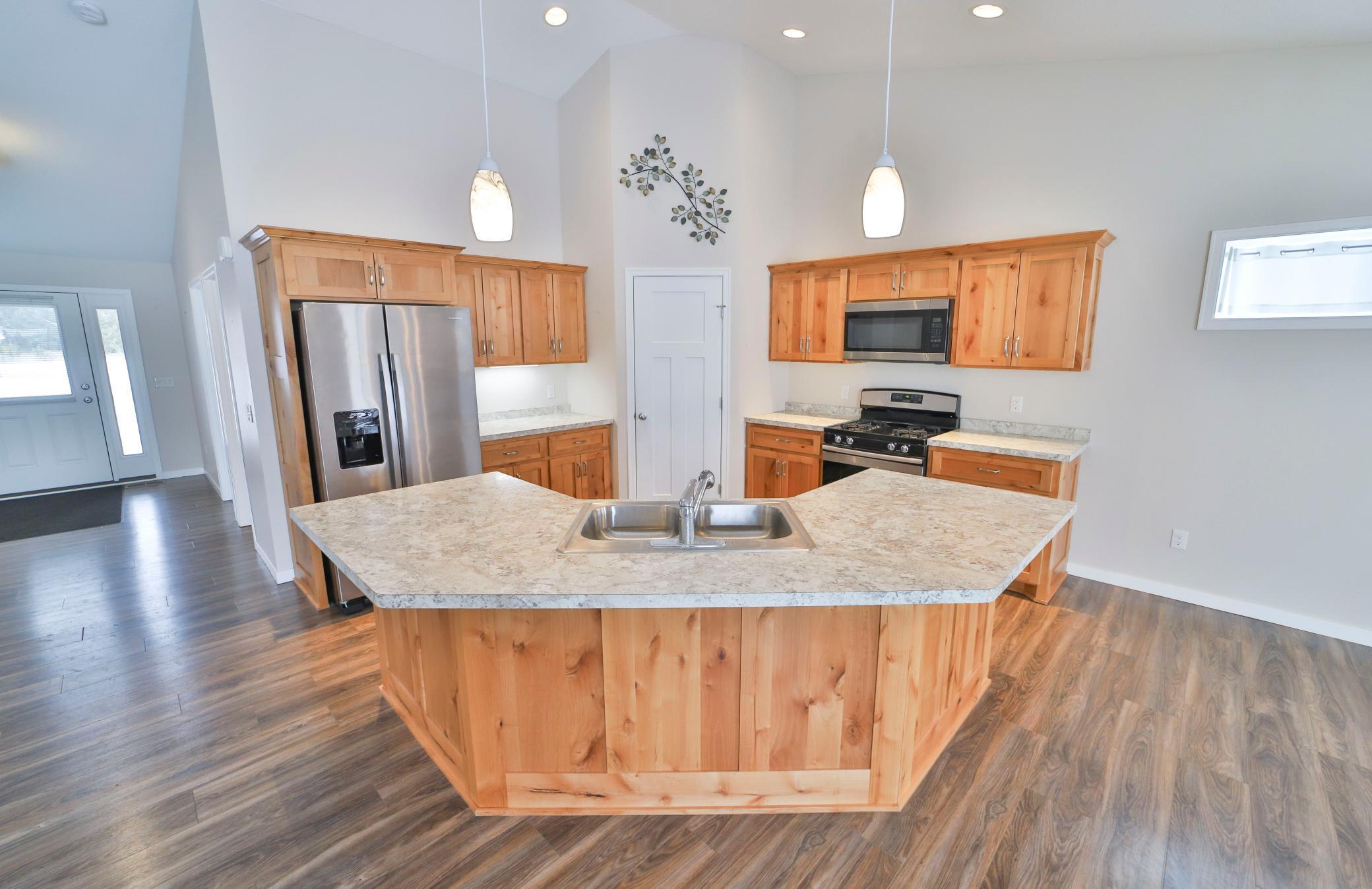 15123 Wild Avenue Property Photo 3