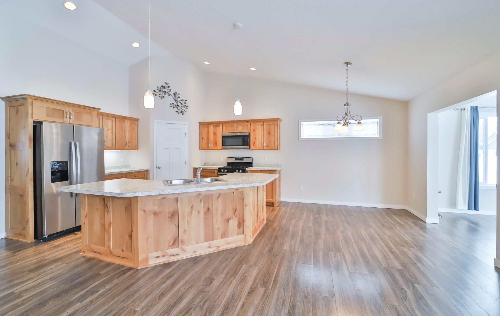 15123 Wild Avenue Property Photo 4