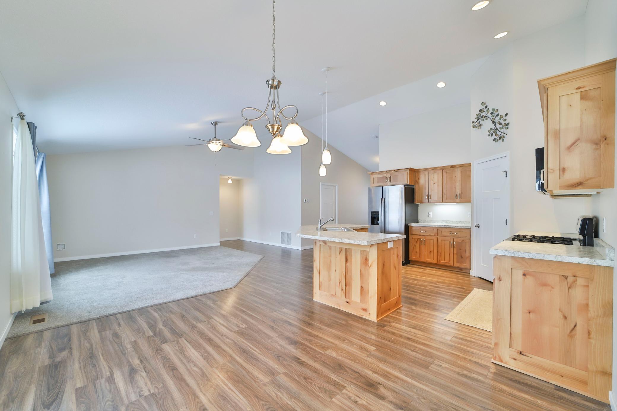 15123 Wild Avenue Property Photo 9