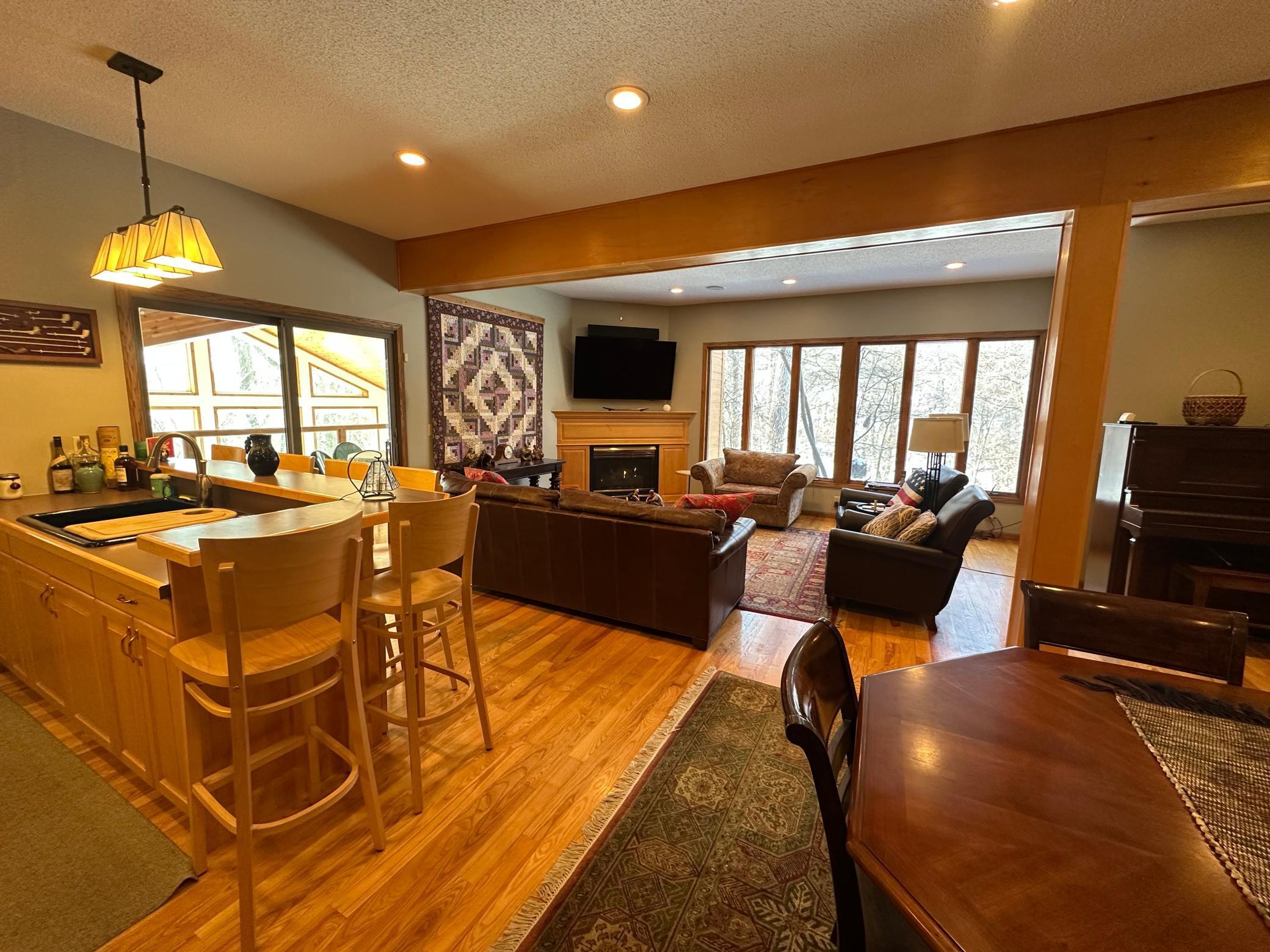 7641 Long Lake Road Property Photo 10