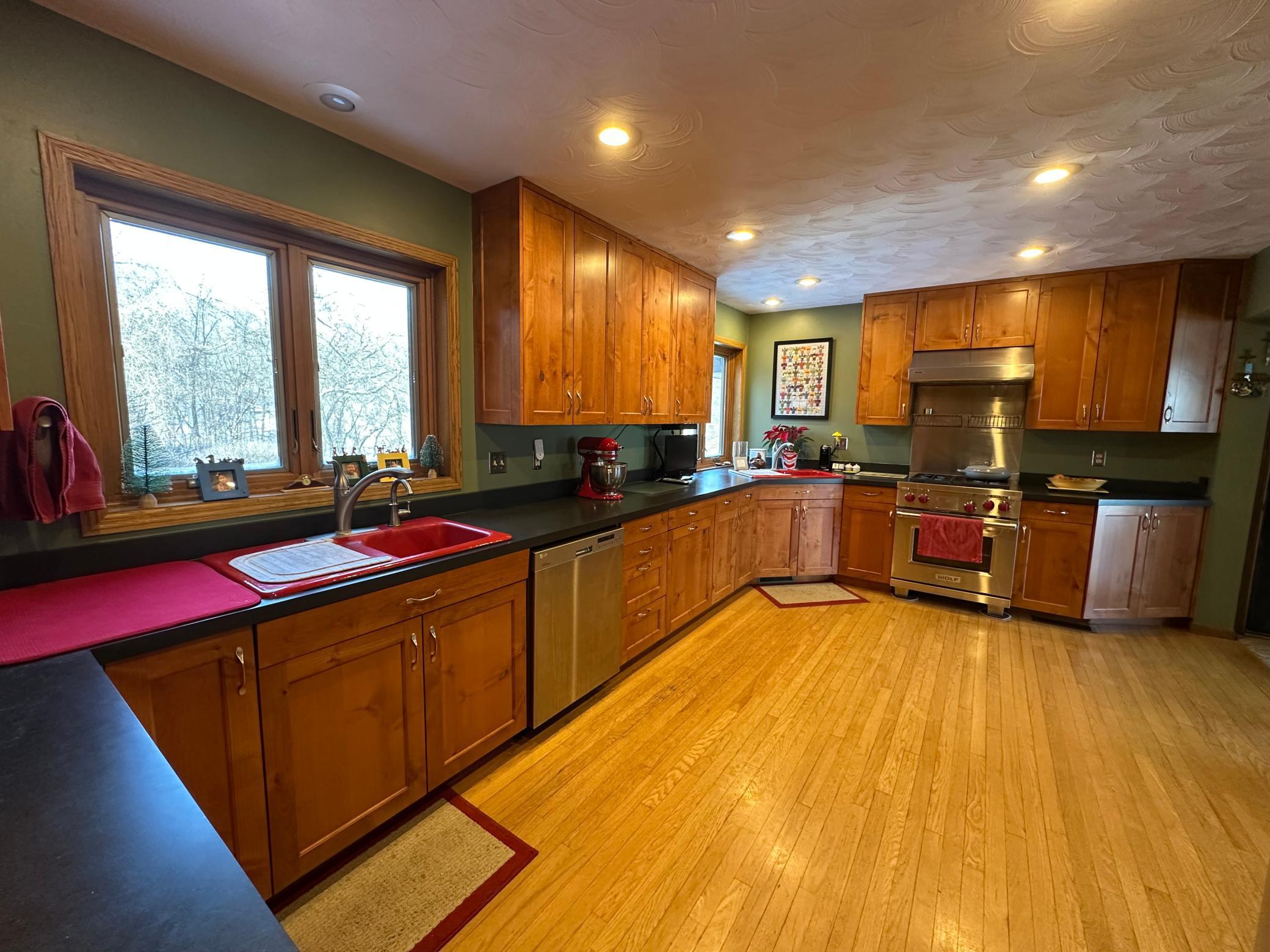 7641 Long Lake Road Property Photo 11
