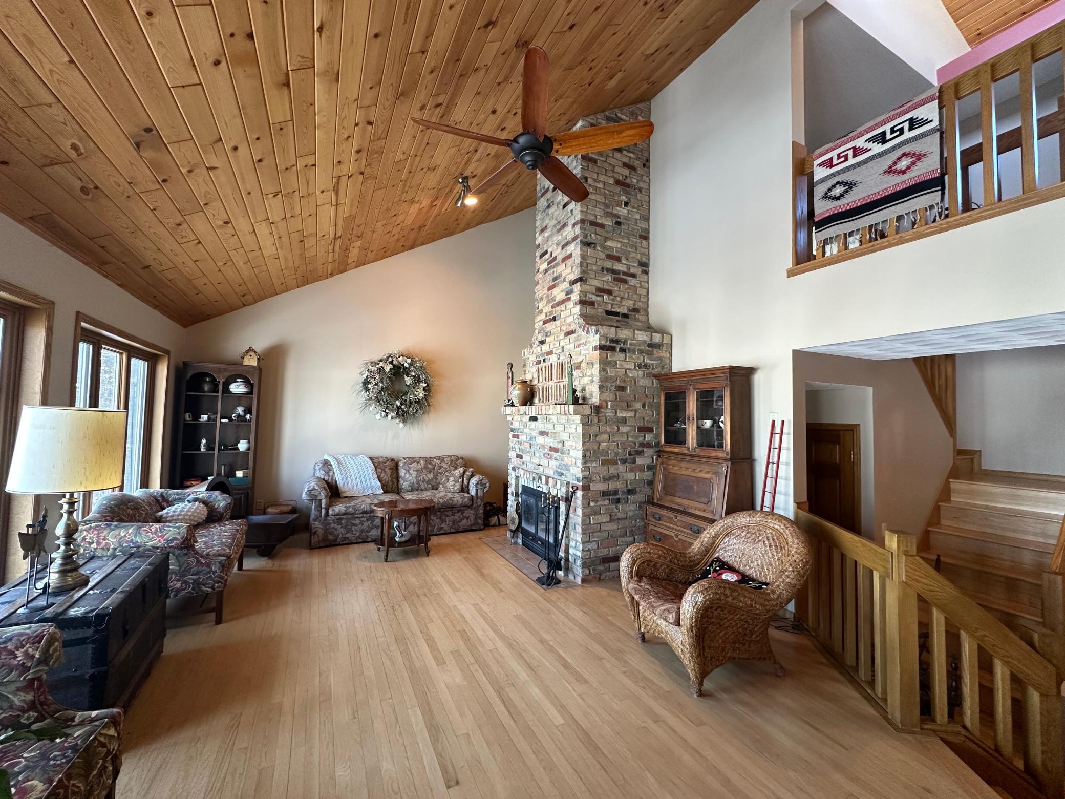 7641 Long Lake Road Property Photo 15