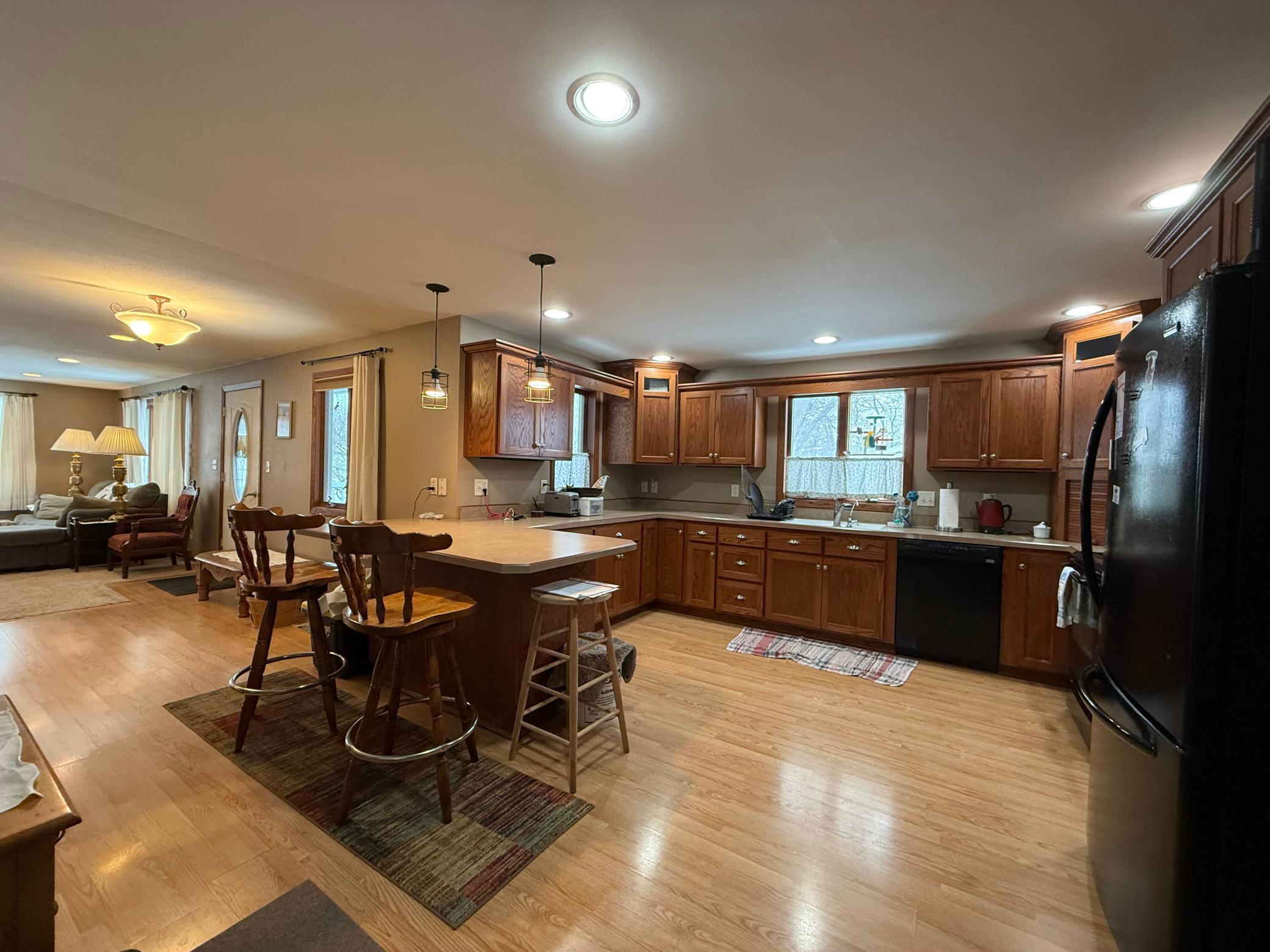 208 4th Street Property Photo 8