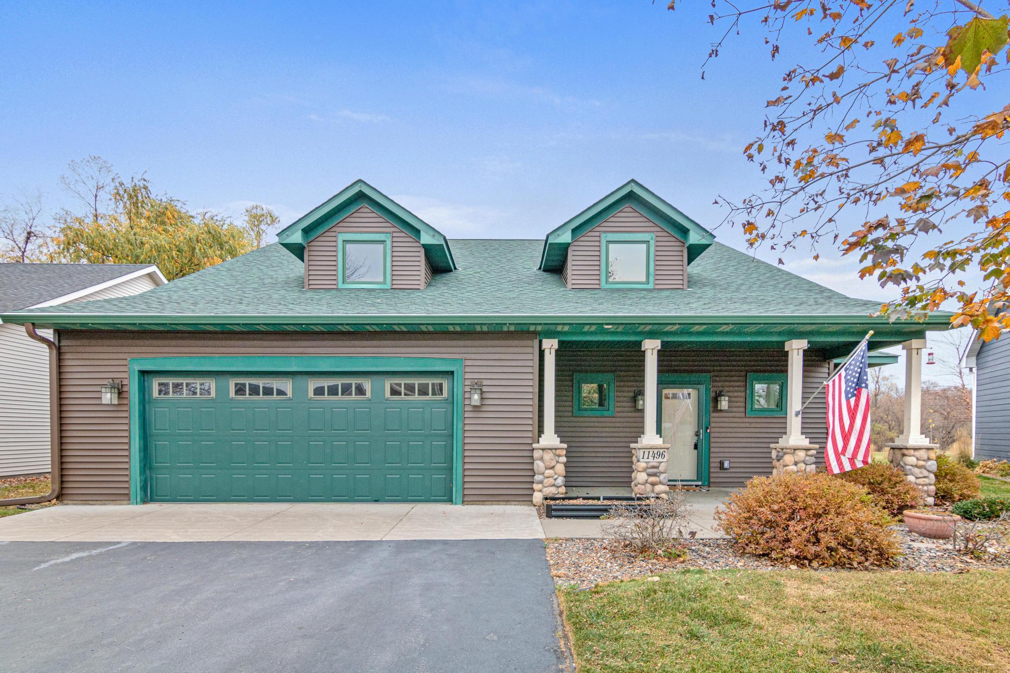 11496 22nd Circle Property Photo 3