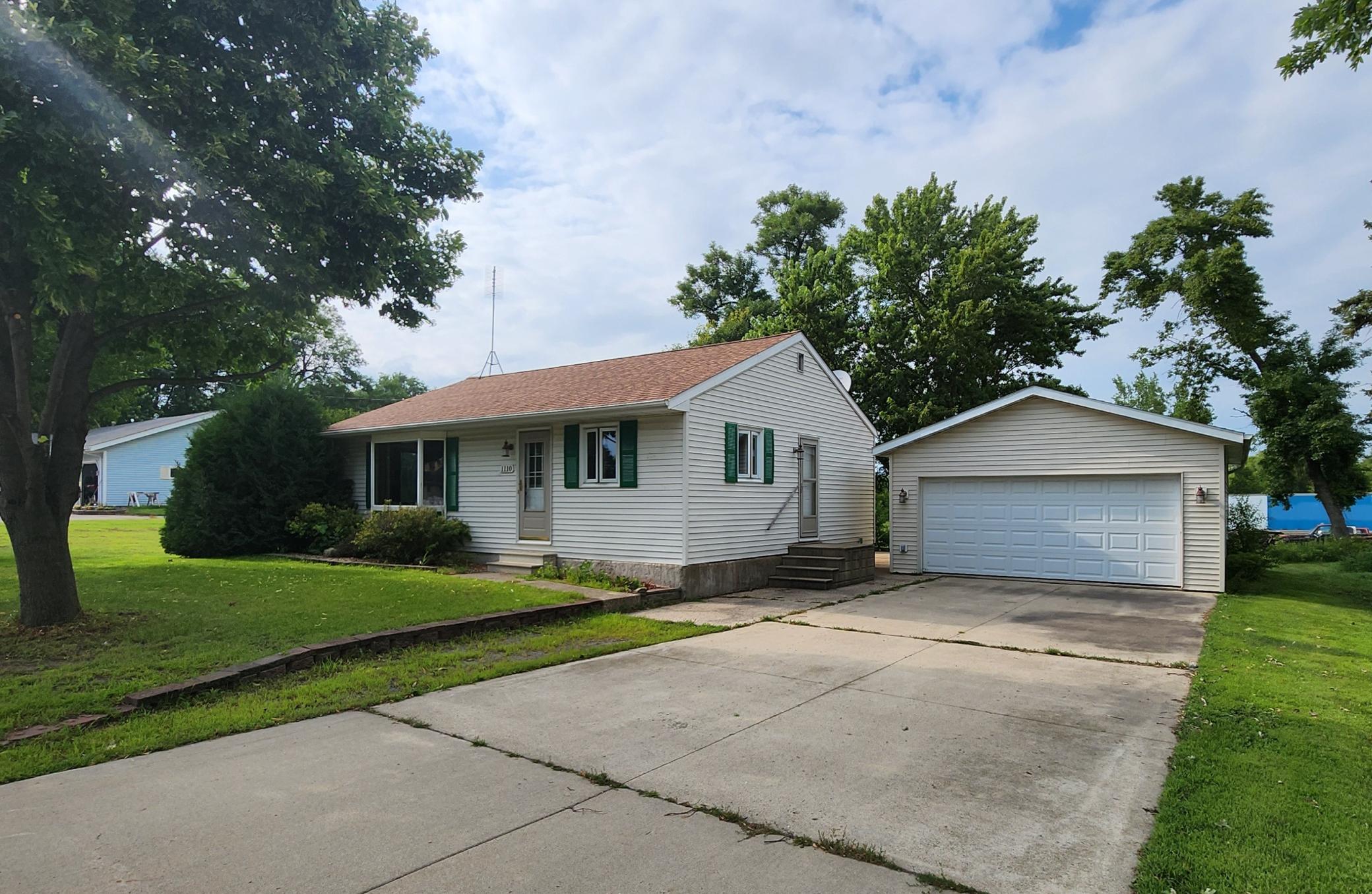 1110 Highway Avenue Property Photo 1