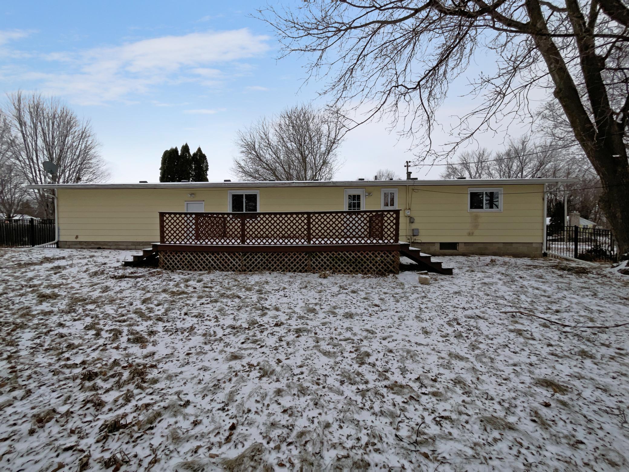 5530 Bryant Street Property Photo 6