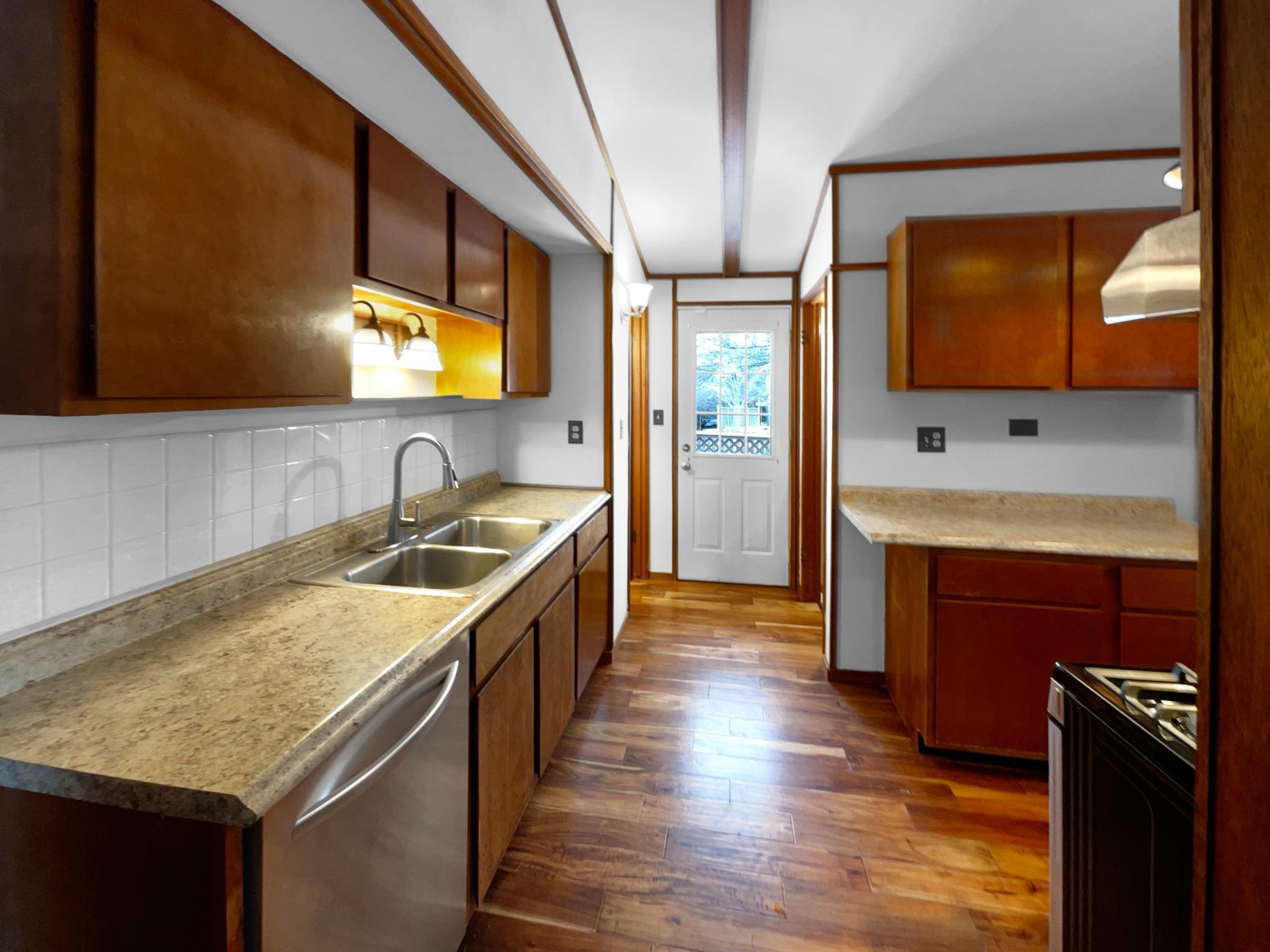 5530 Bryant Street Property Photo 13