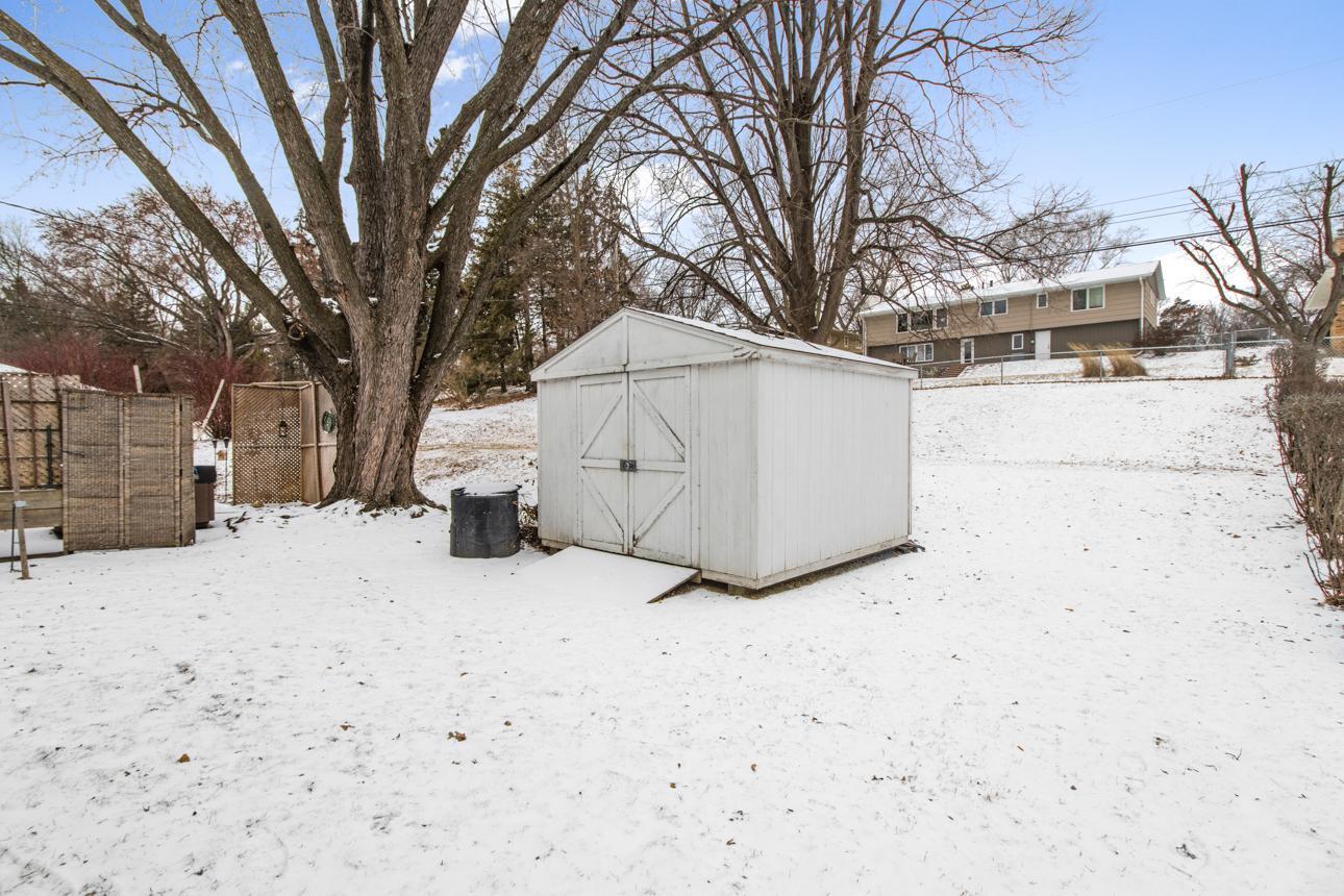 6608 Hillside Lane Property Photo 32
