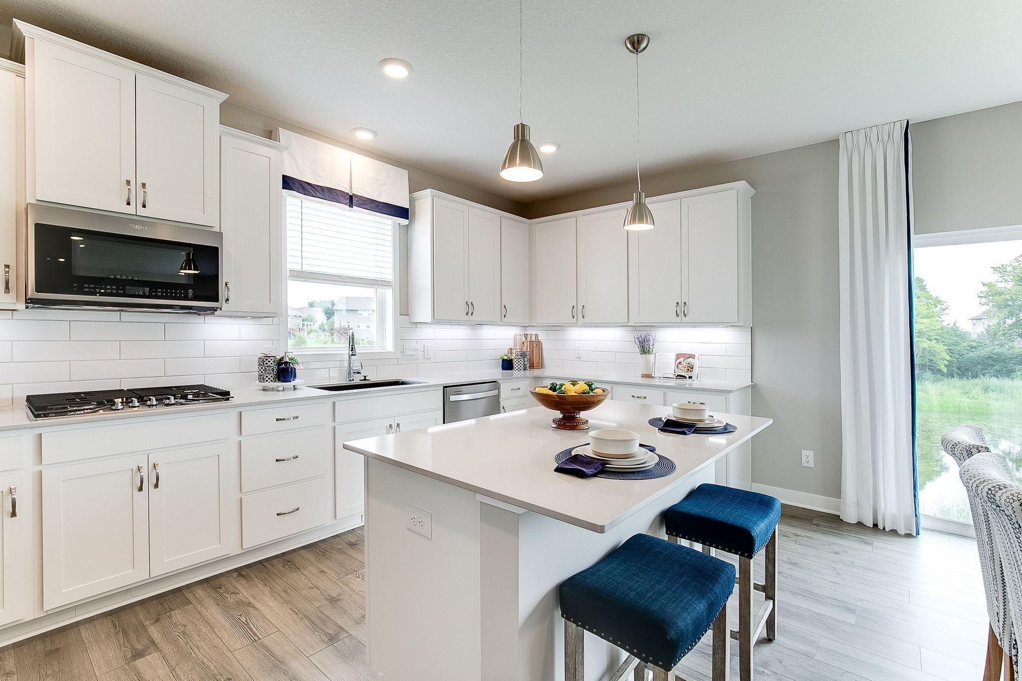2476 Marsh View Court Property Photo 6