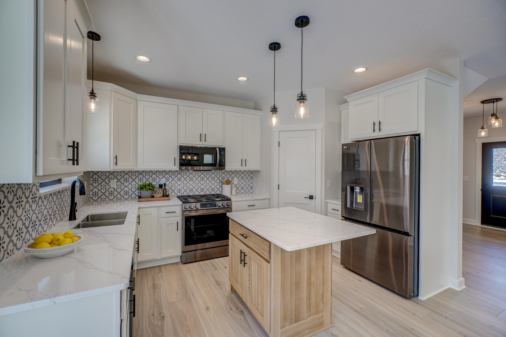 1205 Riverside Drive N Property Photo 8