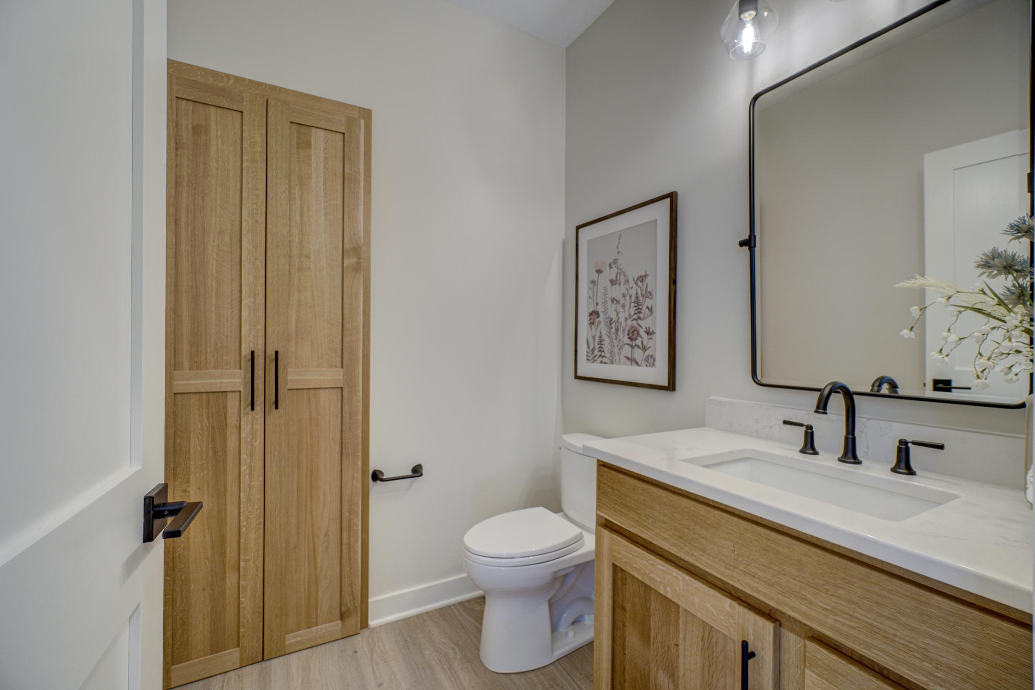 1205 Riverside Drive N Property Photo 12