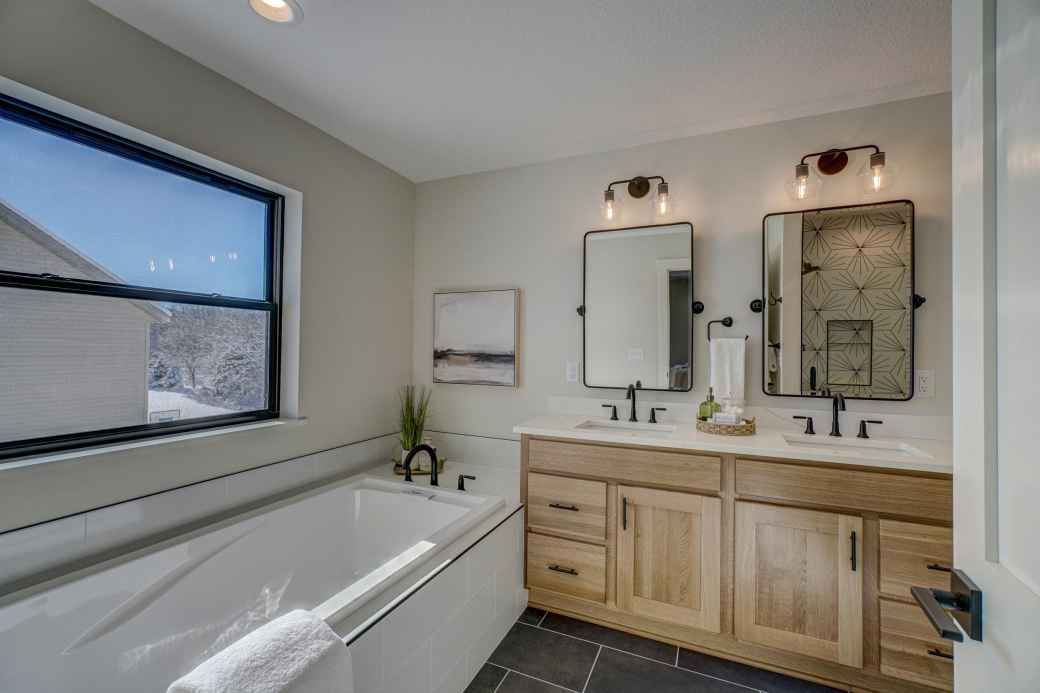 1205 Riverside Drive N Property Photo 15